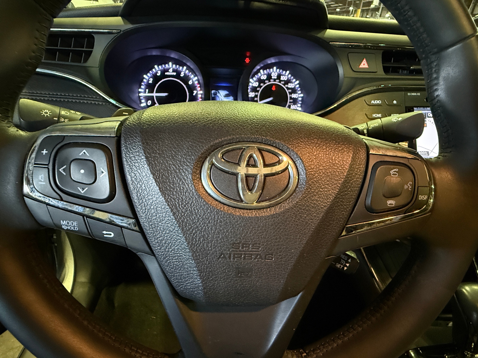 Thumbnail: 2016 Toyota Avalon - 4