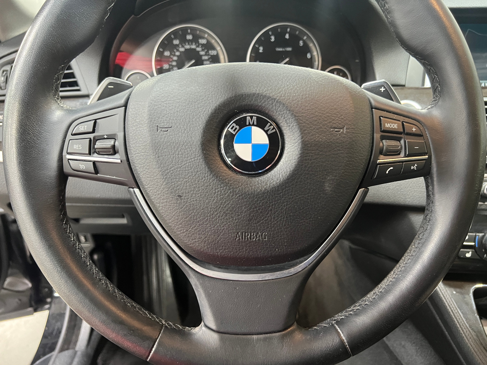 Thumbnail: 2016 BMW 5 Series - 4