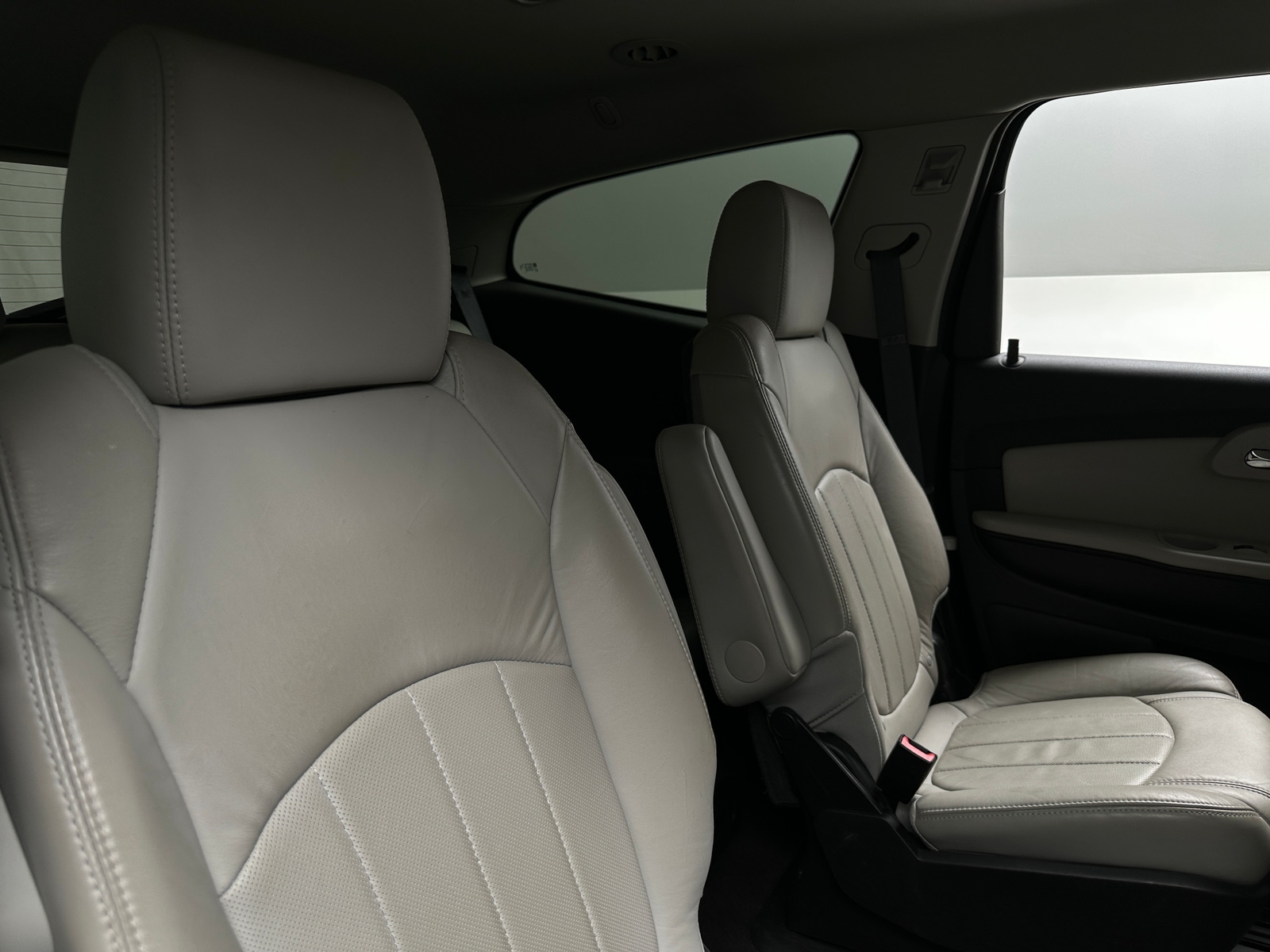 Thumbnail: 2012 Chevrolet Traverse - 5