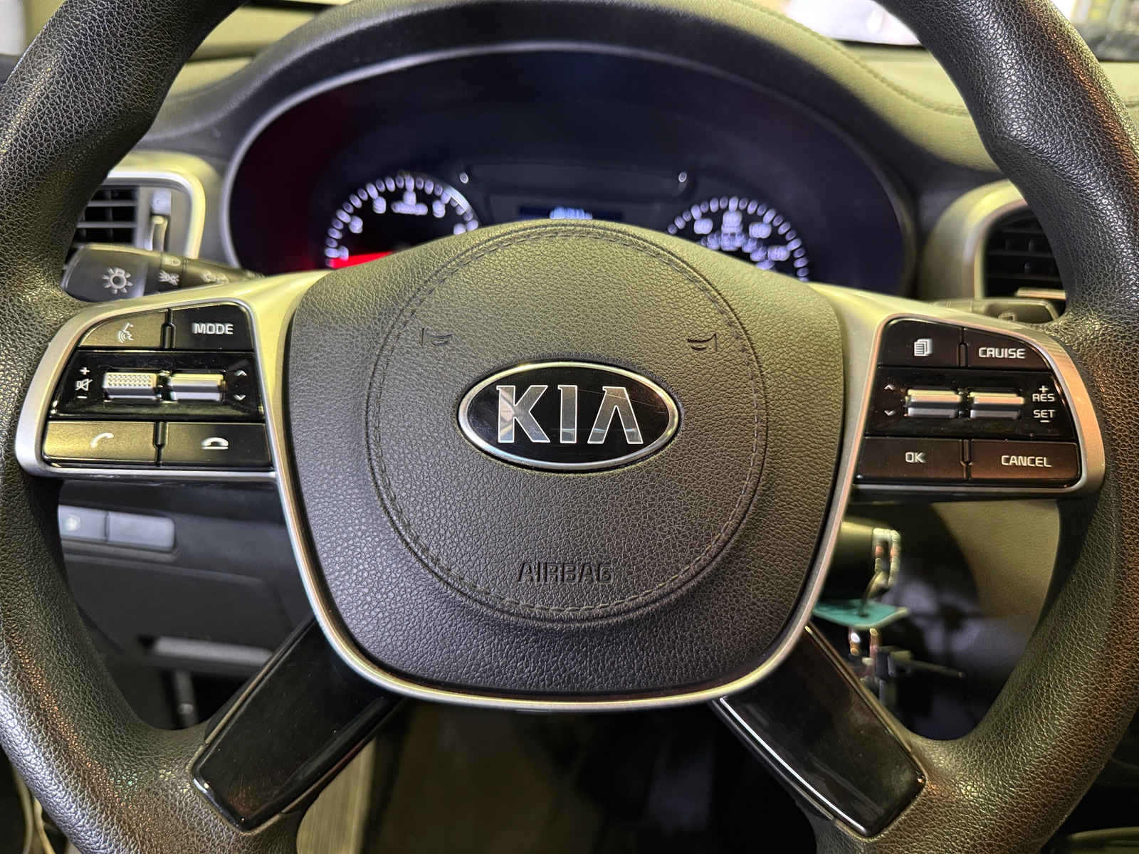Thumbnail: 2020 Kia Sorento - 5