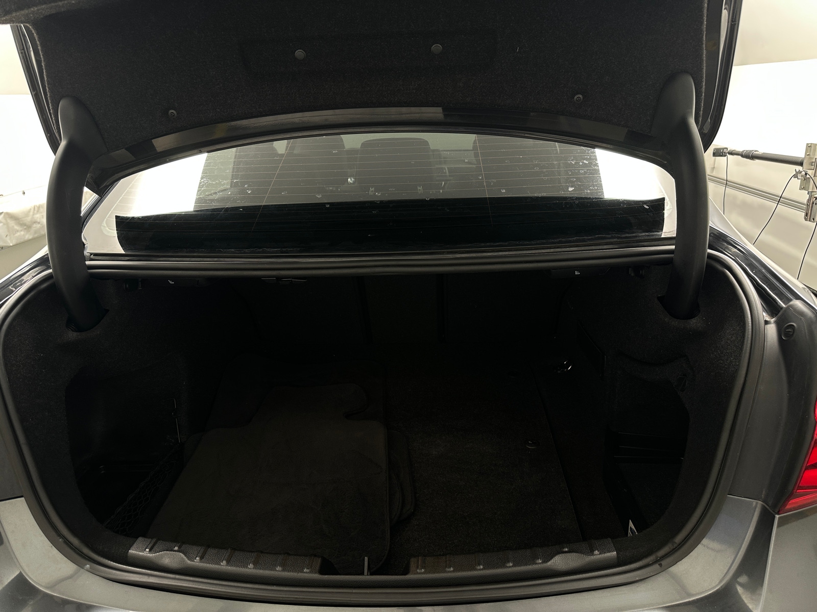 Thumbnail: 2016 BMW 3 Series - 6