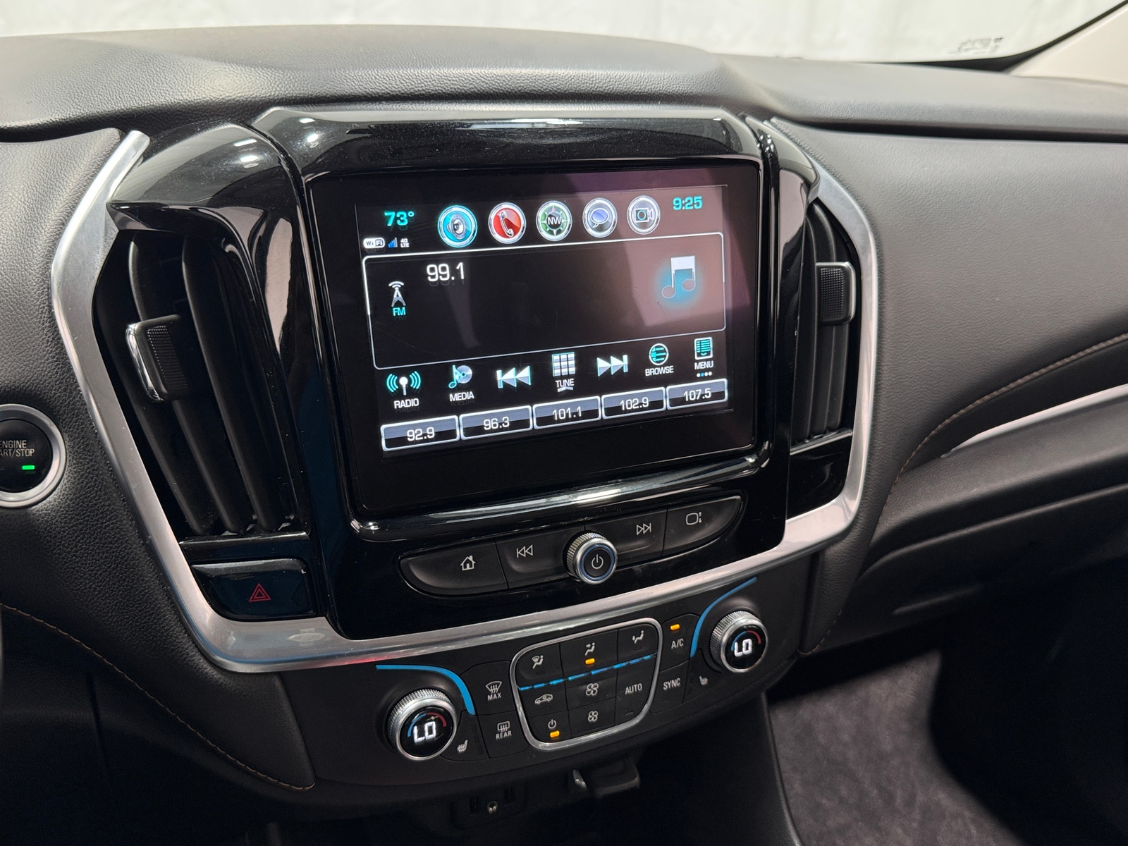 Thumbnail: 2019 Chevrolet Traverse - 3