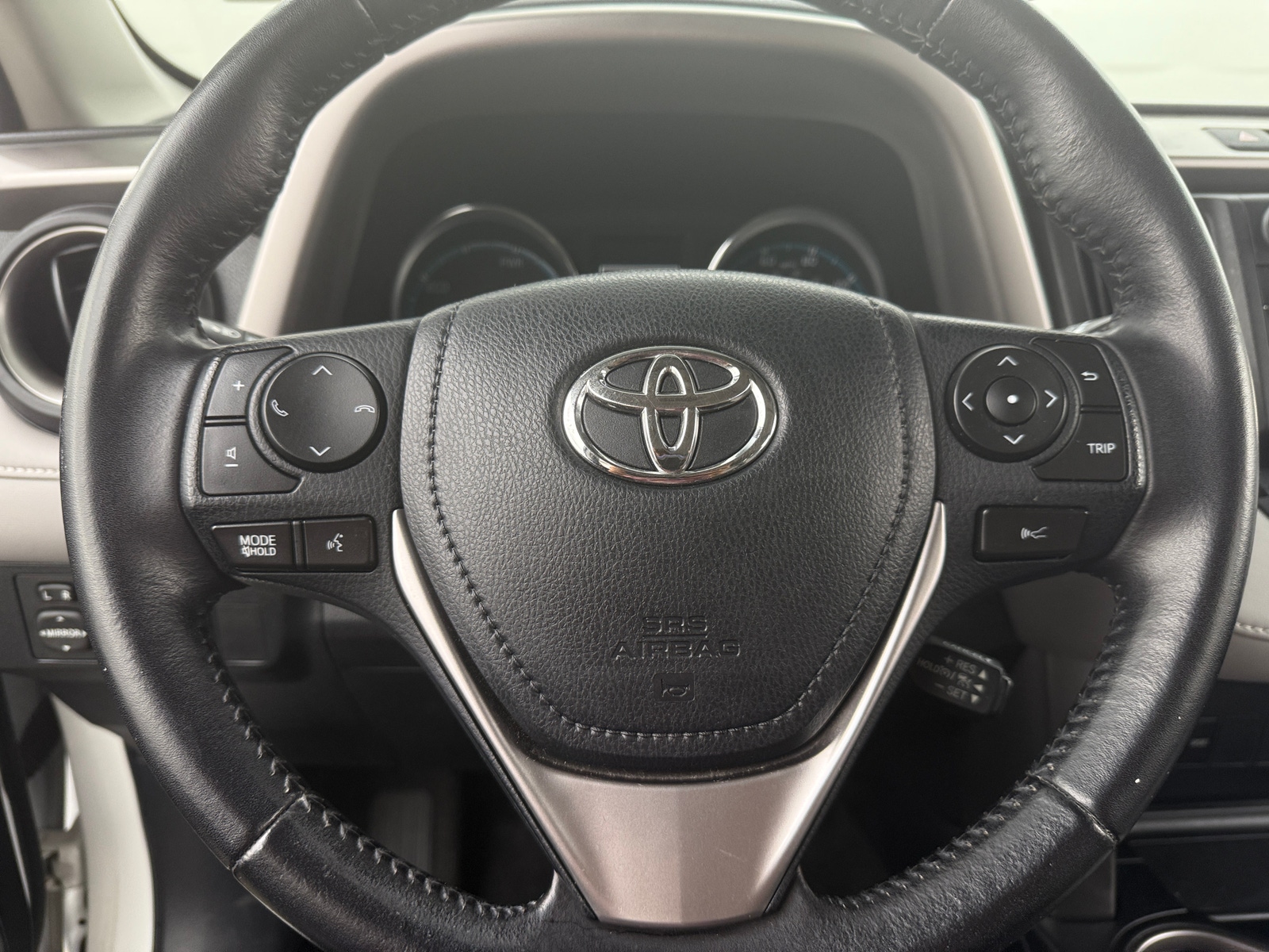 Thumbnail: 2017 Toyota RAV4 - 5