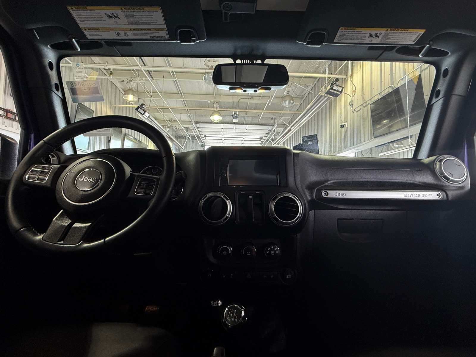 Thumbnail: 2017 Jeep Wrangler - 3