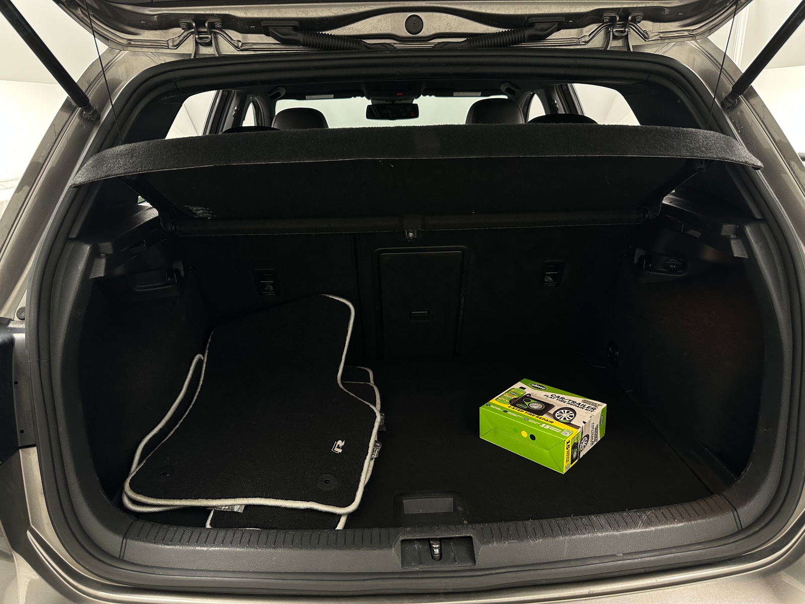 Thumbnail: 2016 Volkswagen Golf - 6