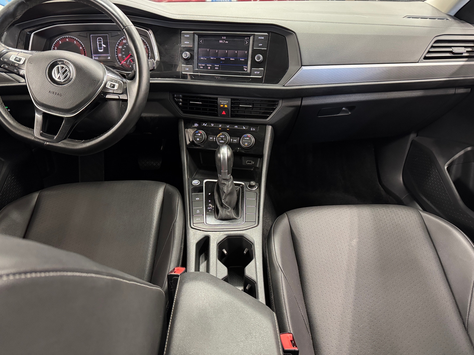 Thumbnail: 2019 Volkswagen Jetta - 2