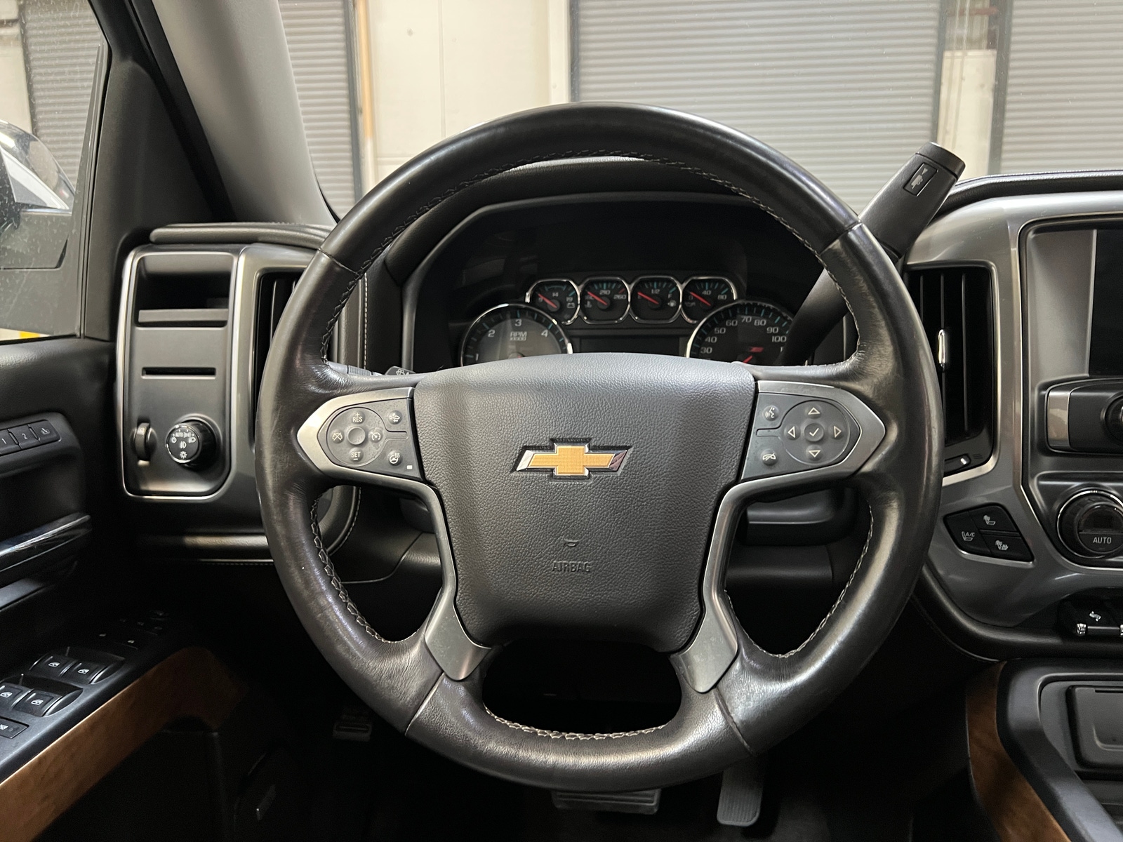 Thumbnail: 2015 Chevrolet Silverado 1500 - 4
