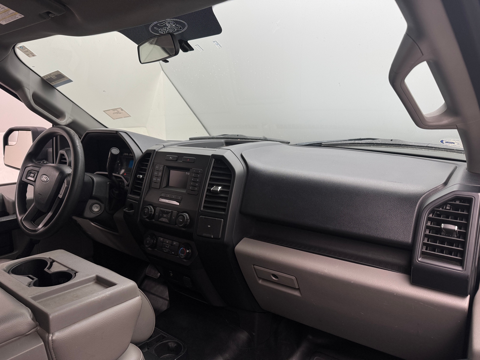 Thumbnail: 2016 Ford Econoline - 3