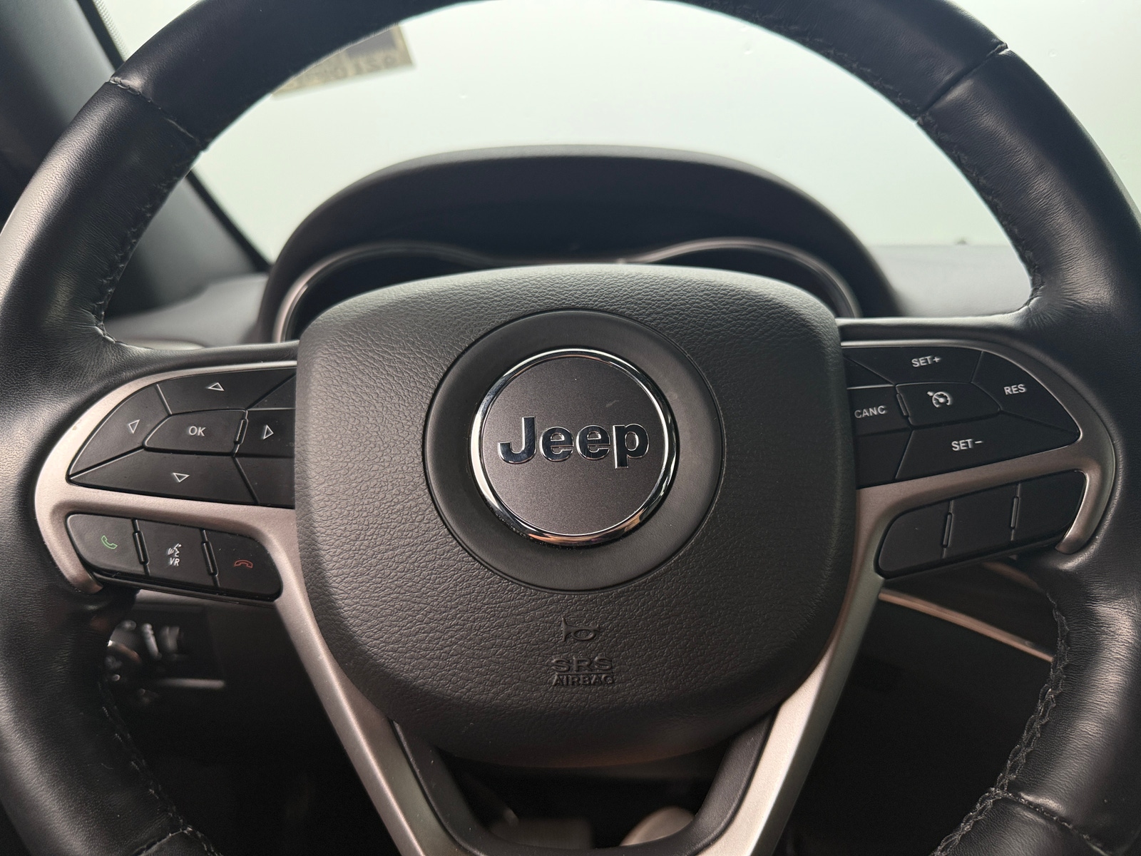 Thumbnail: 2021 Jeep Grand Cherokee - 4
