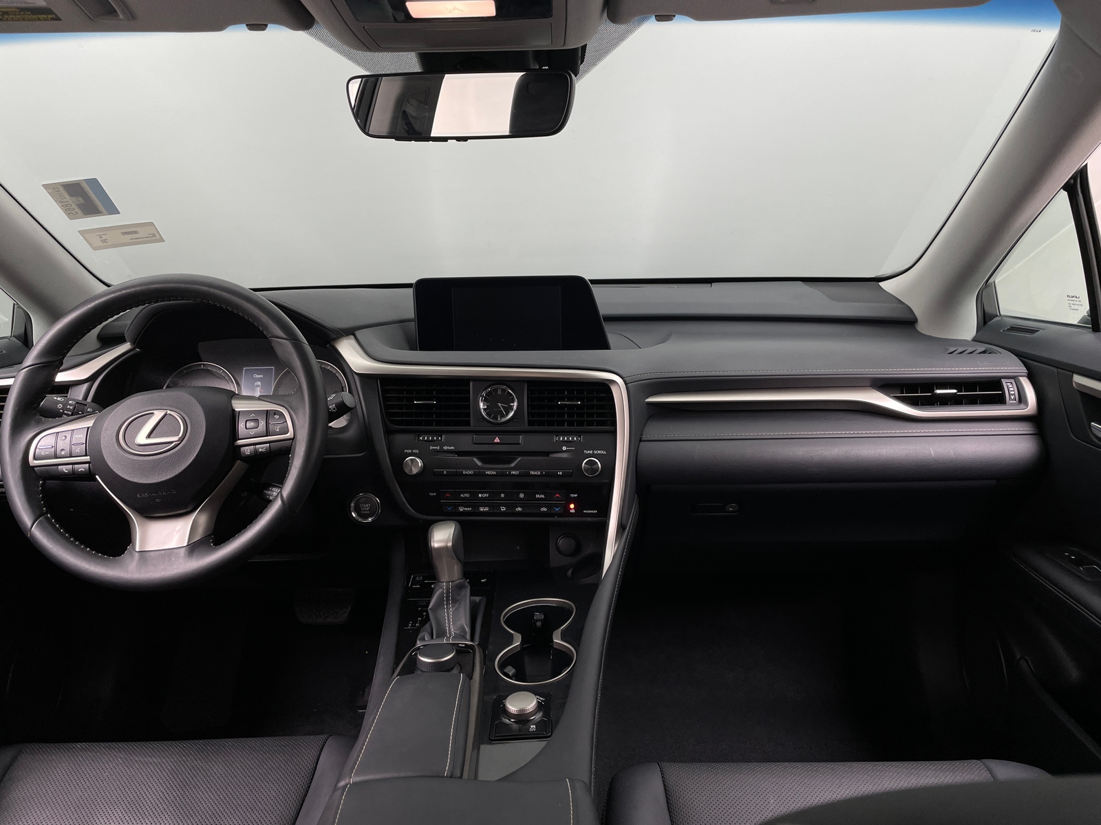 Thumbnail: 2018 Lexus RX - 3