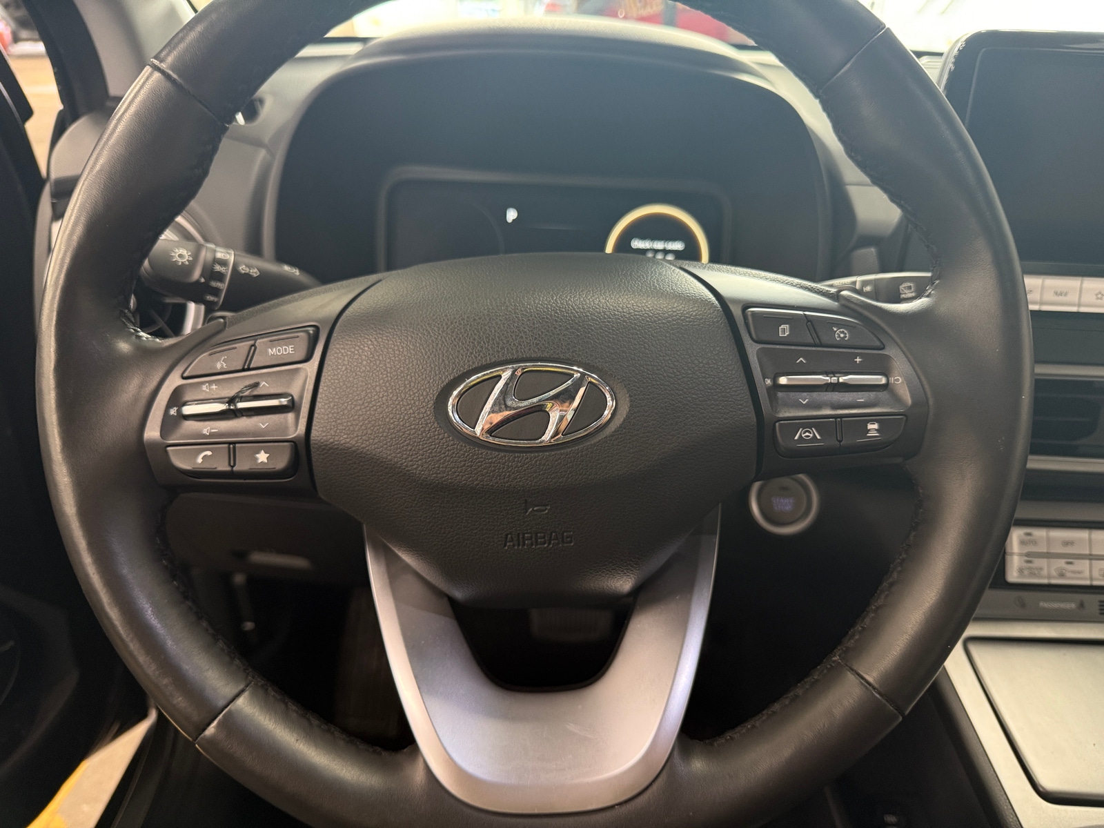 Thumbnail: 2022 Hyundai Kona - 4