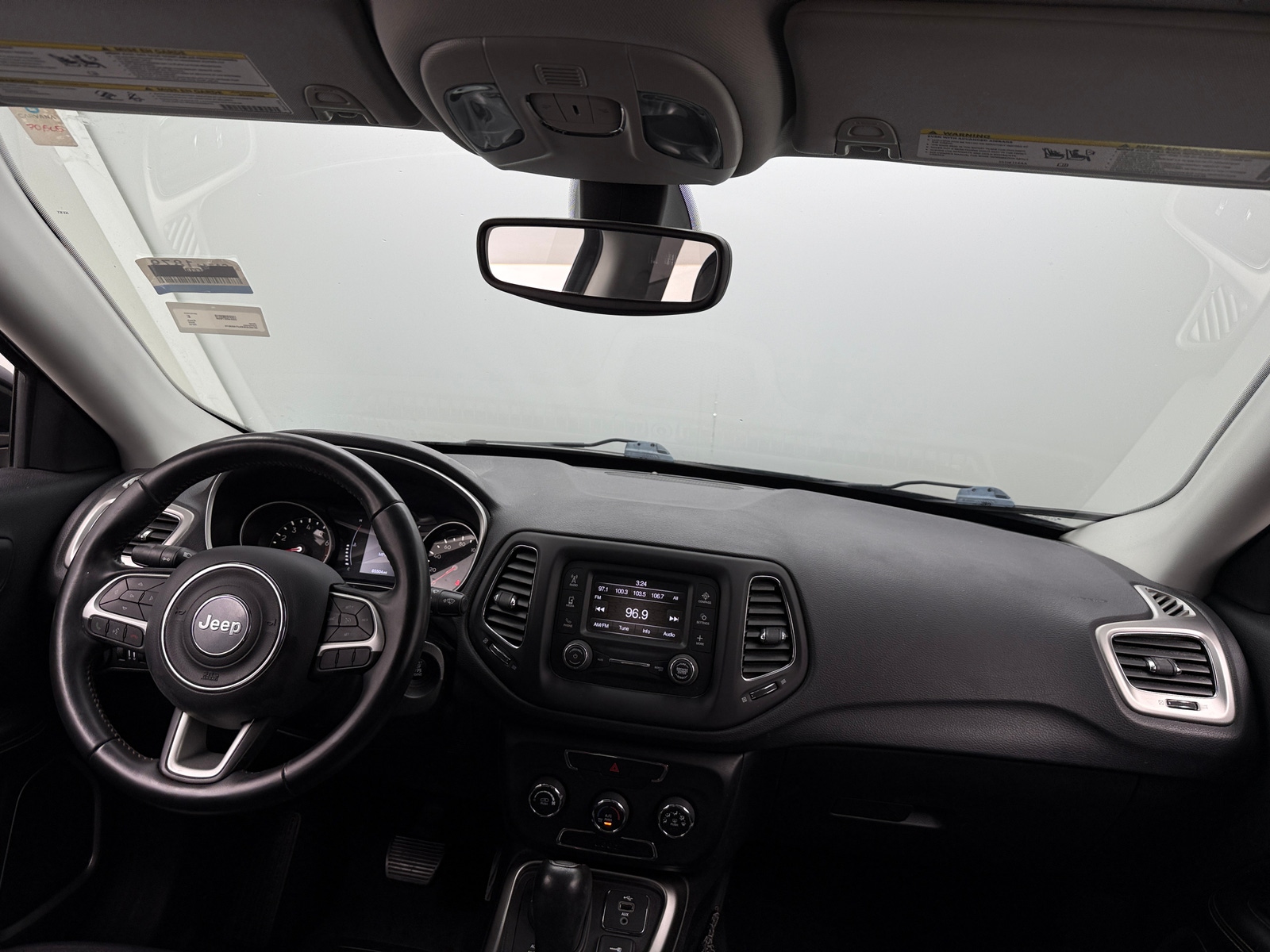 Thumbnail: 2018 Jeep Compass - 3