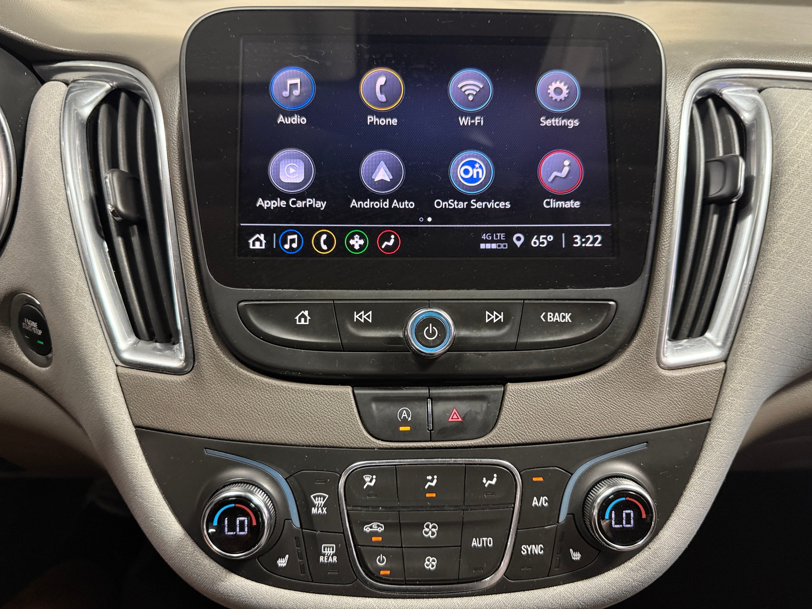 Thumbnail: 2021 Chevrolet Malibu - 4