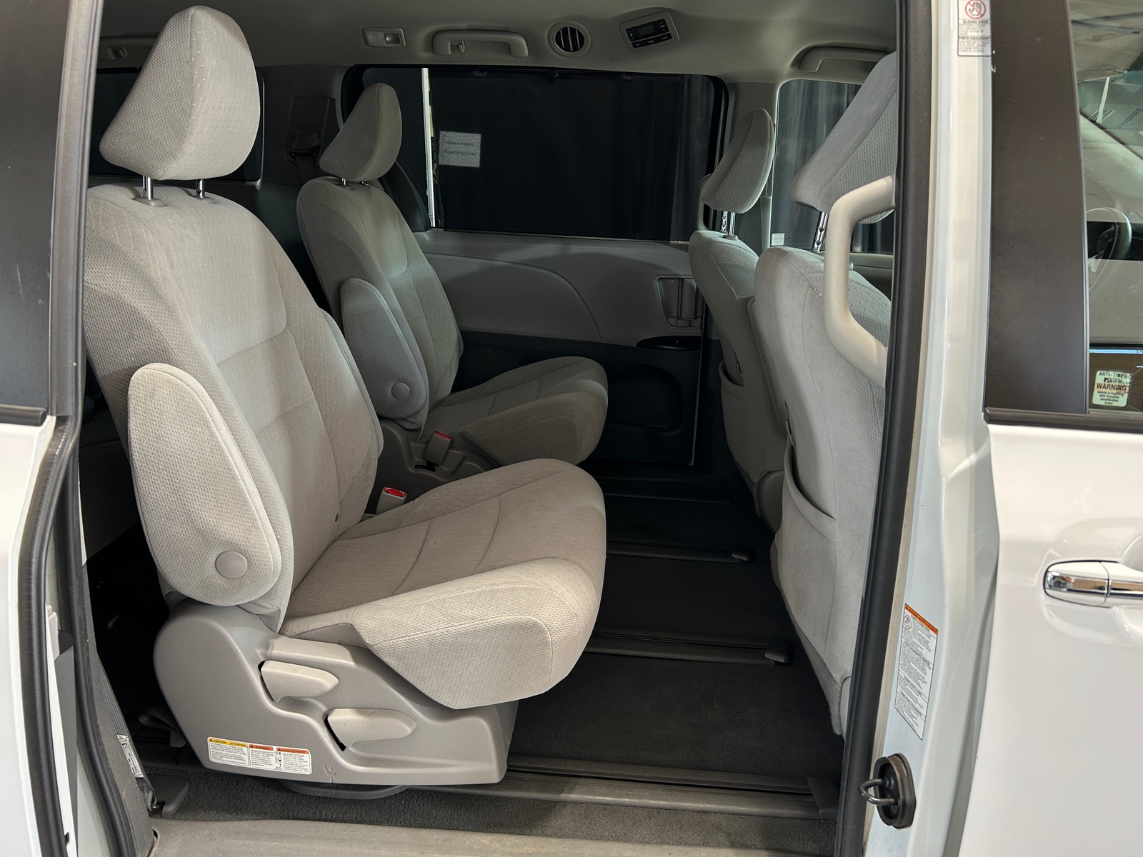 Thumbnail: 2020 Toyota Sienna - 6