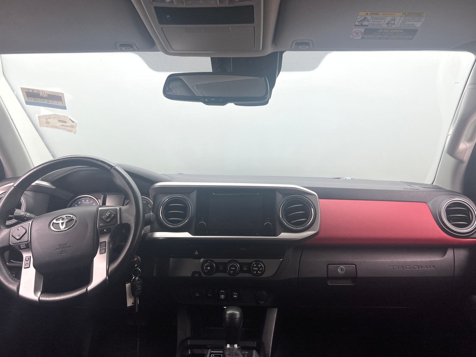 Thumbnail: 2019 Toyota Tacoma - 3