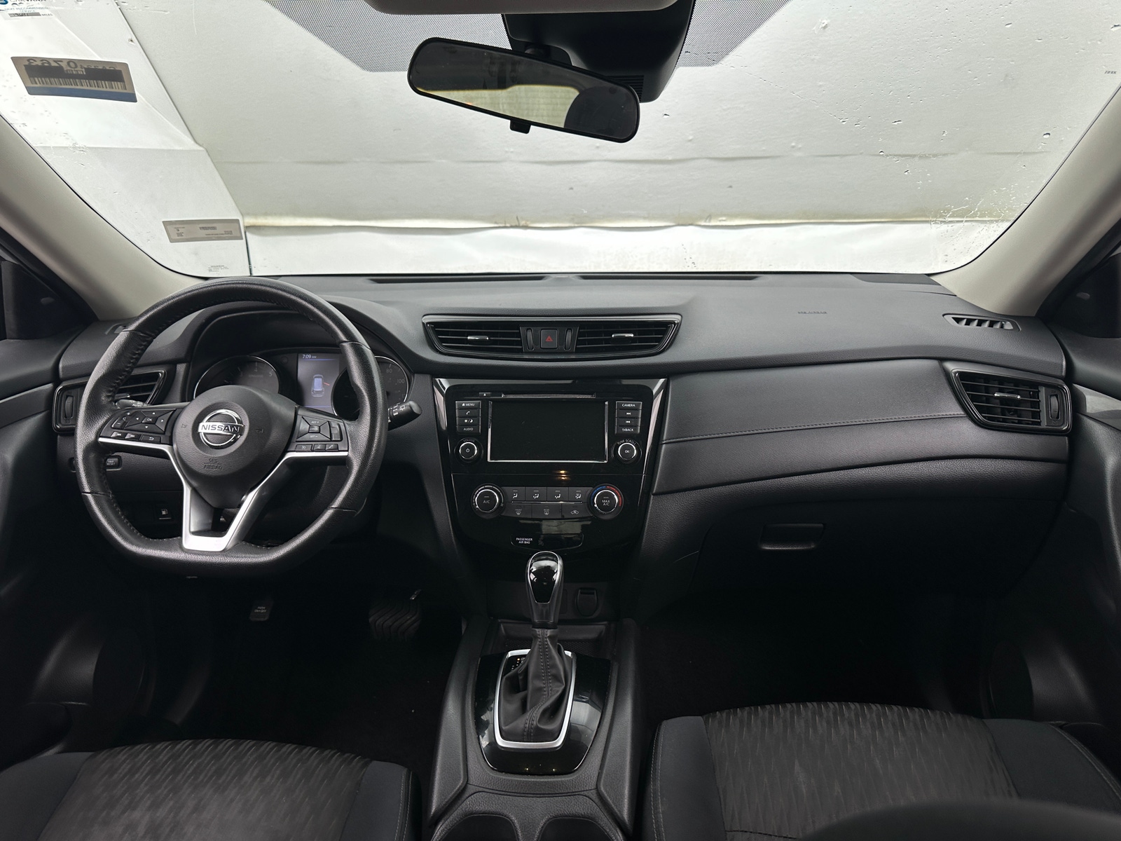 Thumbnail: 2019 Nissan Rogue - 3