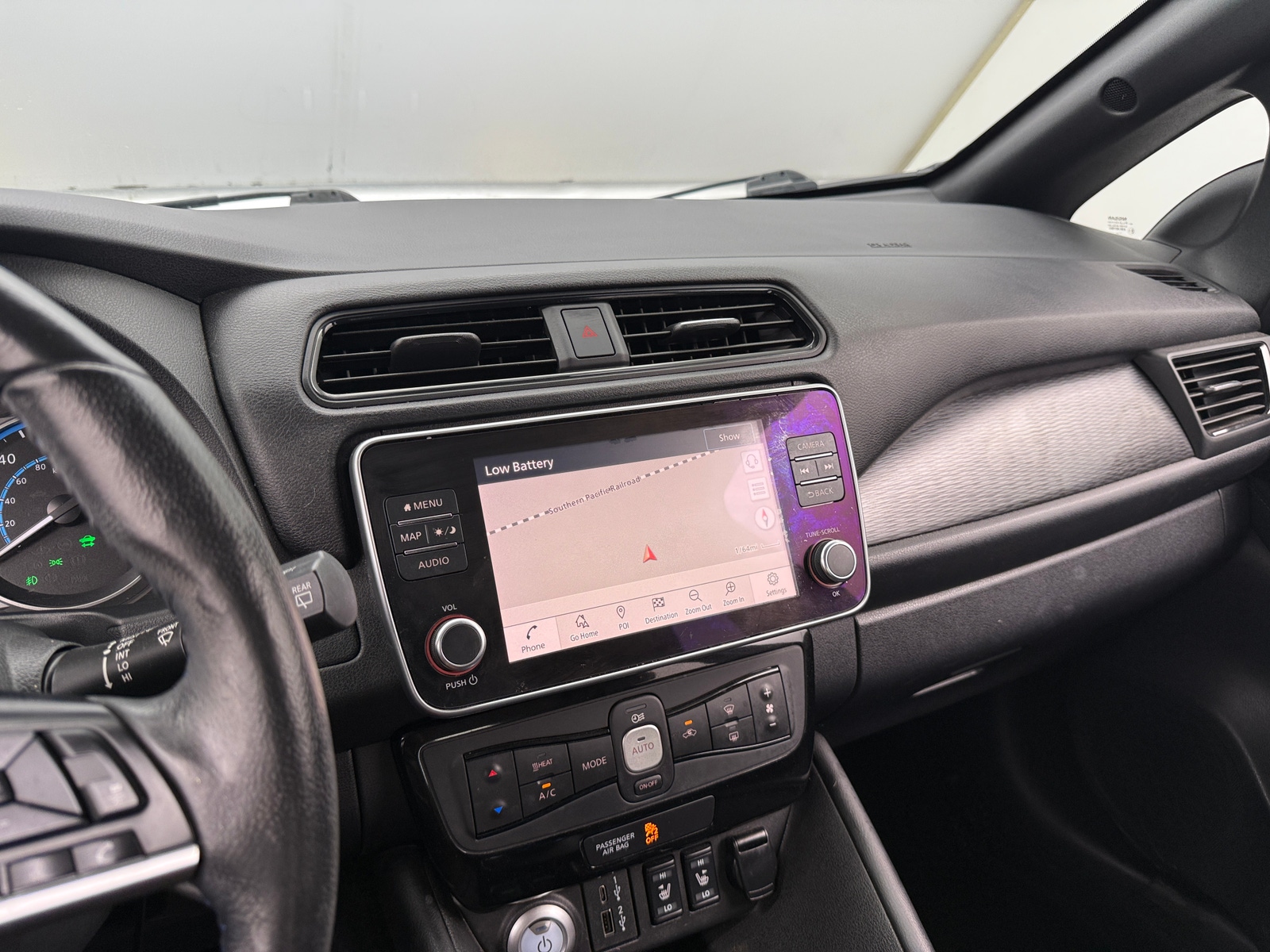 Thumbnail: 2021 Nissan Leaf - 4
