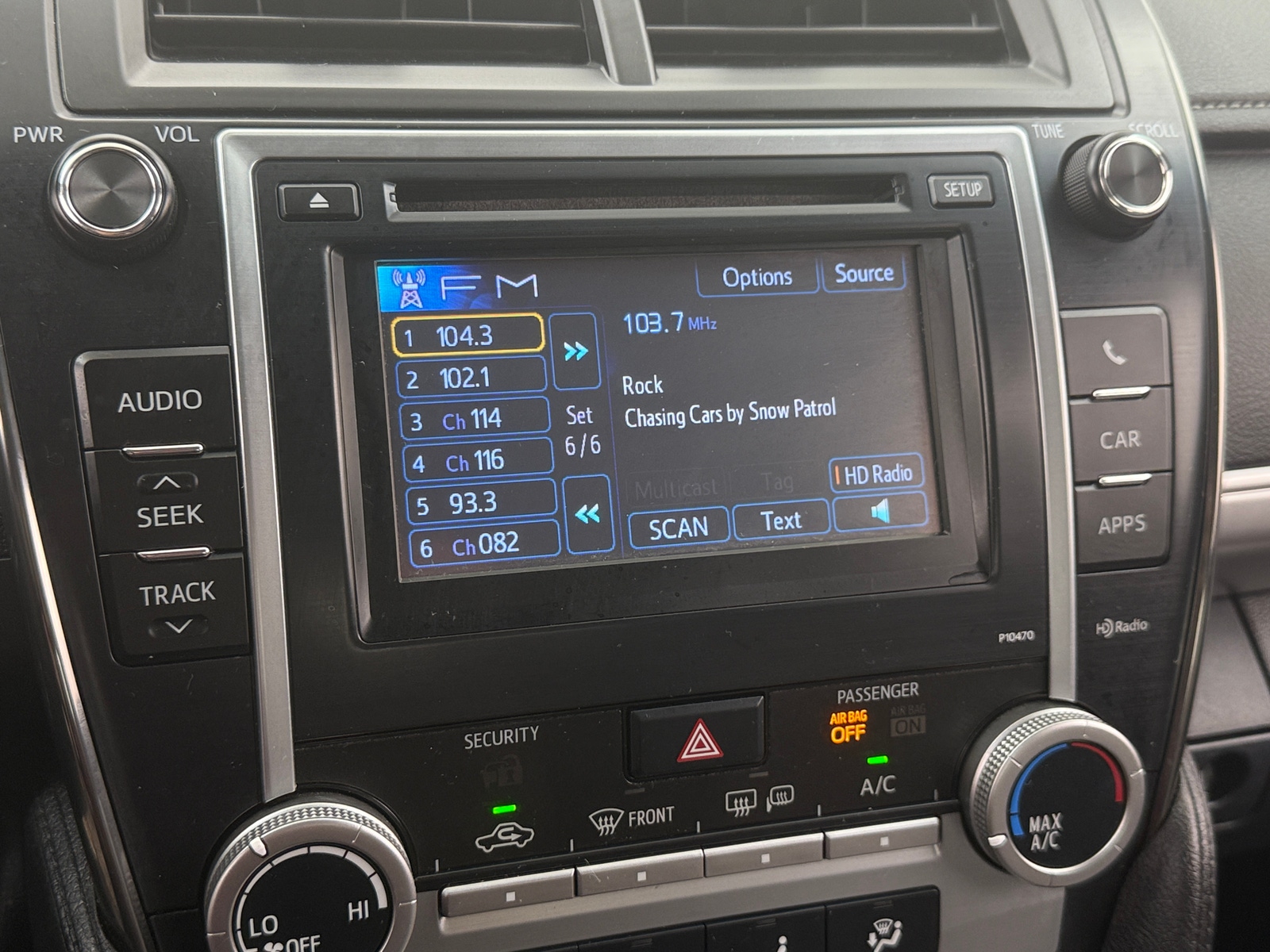 Thumbnail: 2013 Toyota Camry - 4