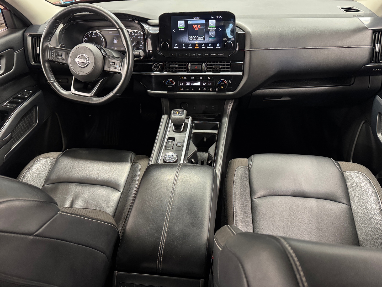 Thumbnail: 2023 Nissan Pathfinder - 2