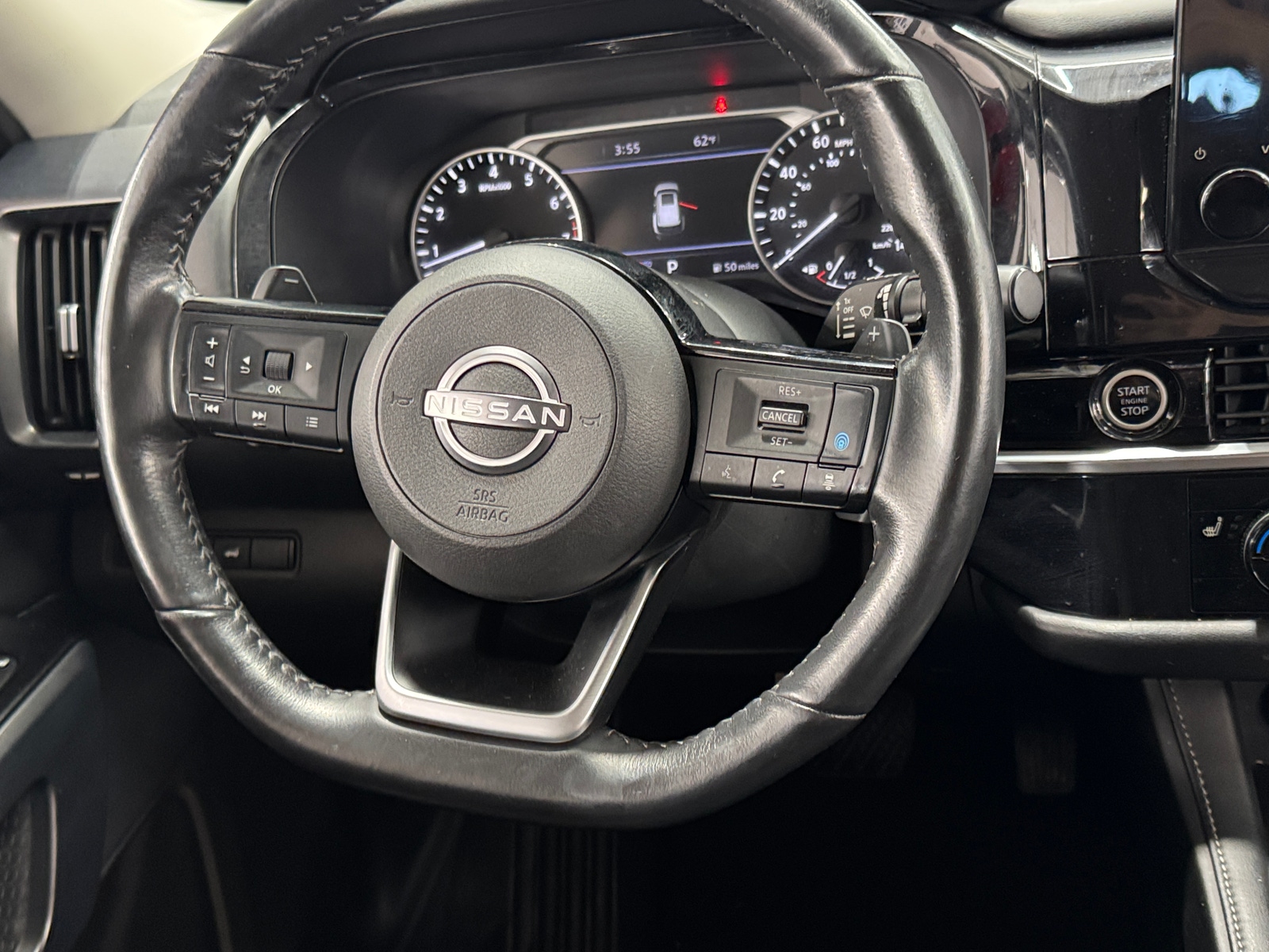 Thumbnail: 2023 Nissan Pathfinder - 4