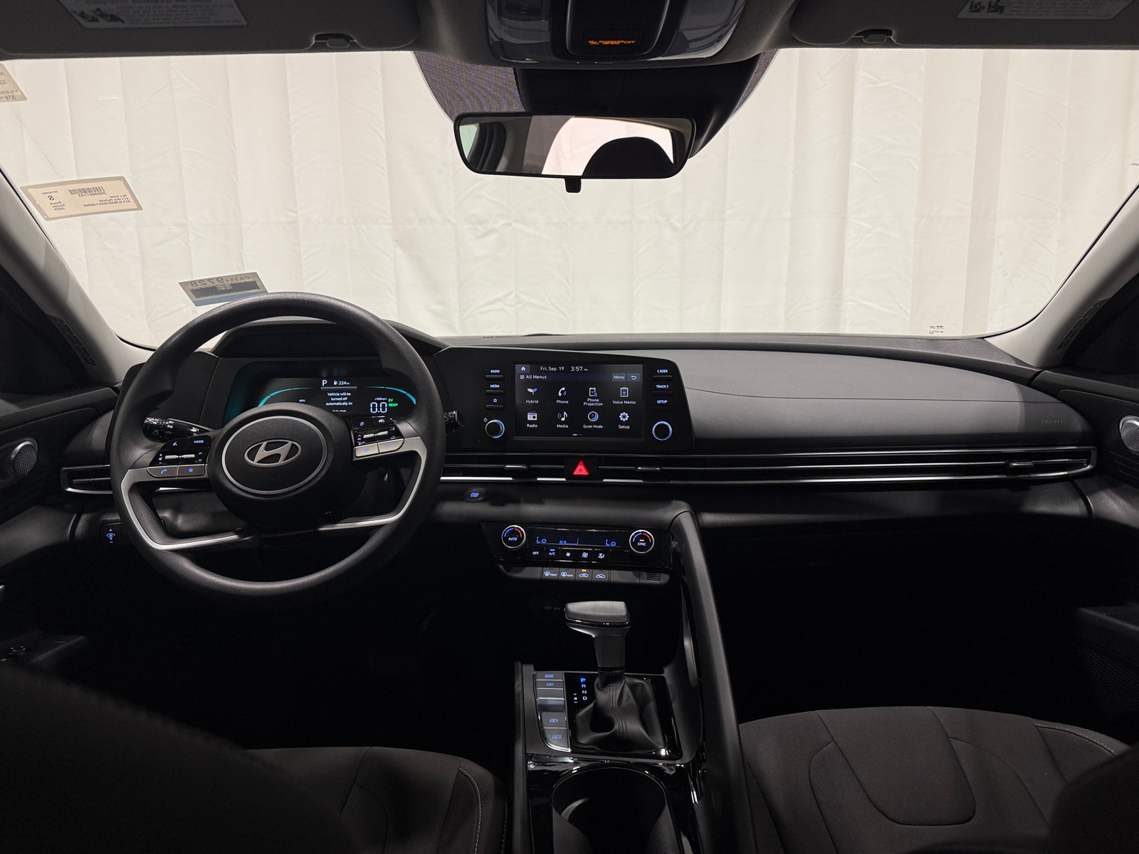 Thumbnail: 2025 Hyundai Elantra - 3