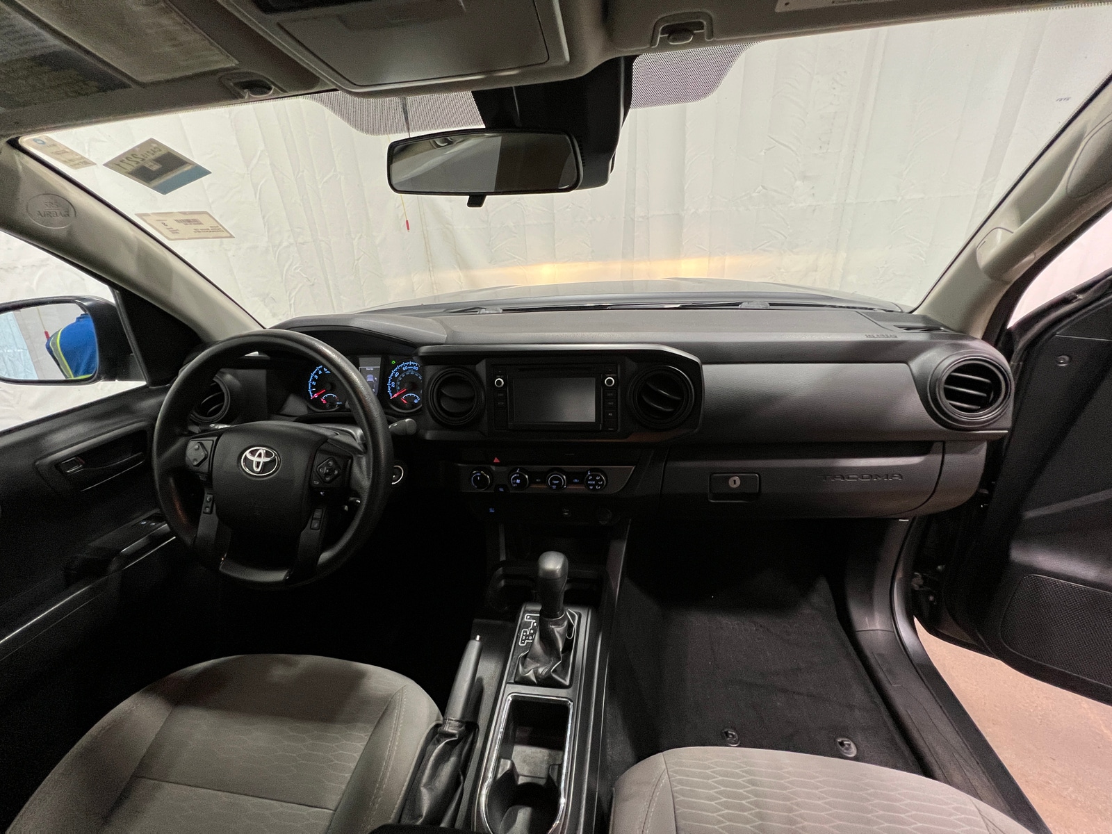 Thumbnail: 2019 Toyota Tacoma - 3
