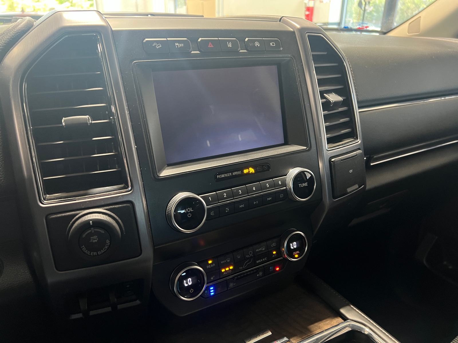 Thumbnail: 2019 Ford Expedition - 3