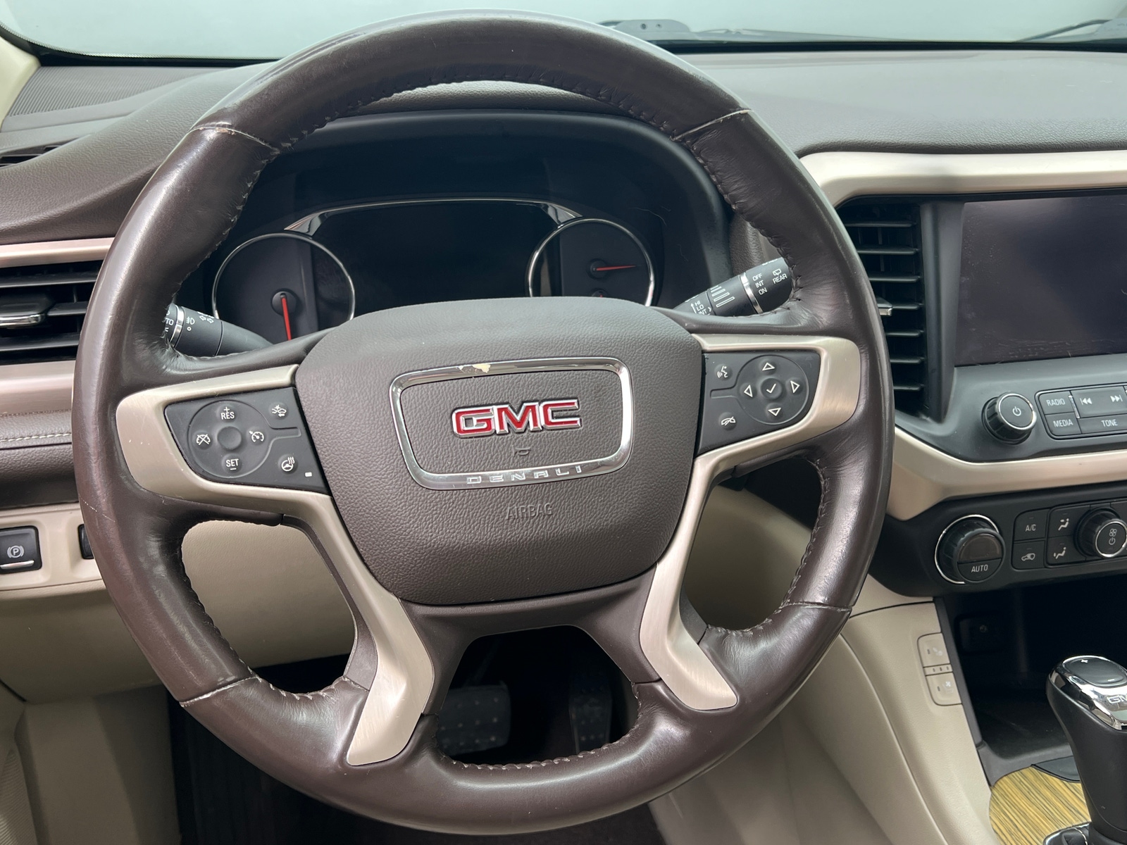 Thumbnail: 2018 GMC Acadia - 4