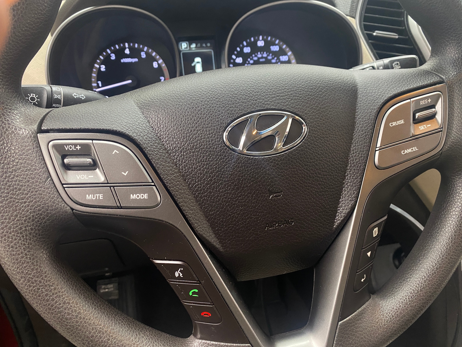 Thumbnail: 2017 Hyundai Santa Fe - 5