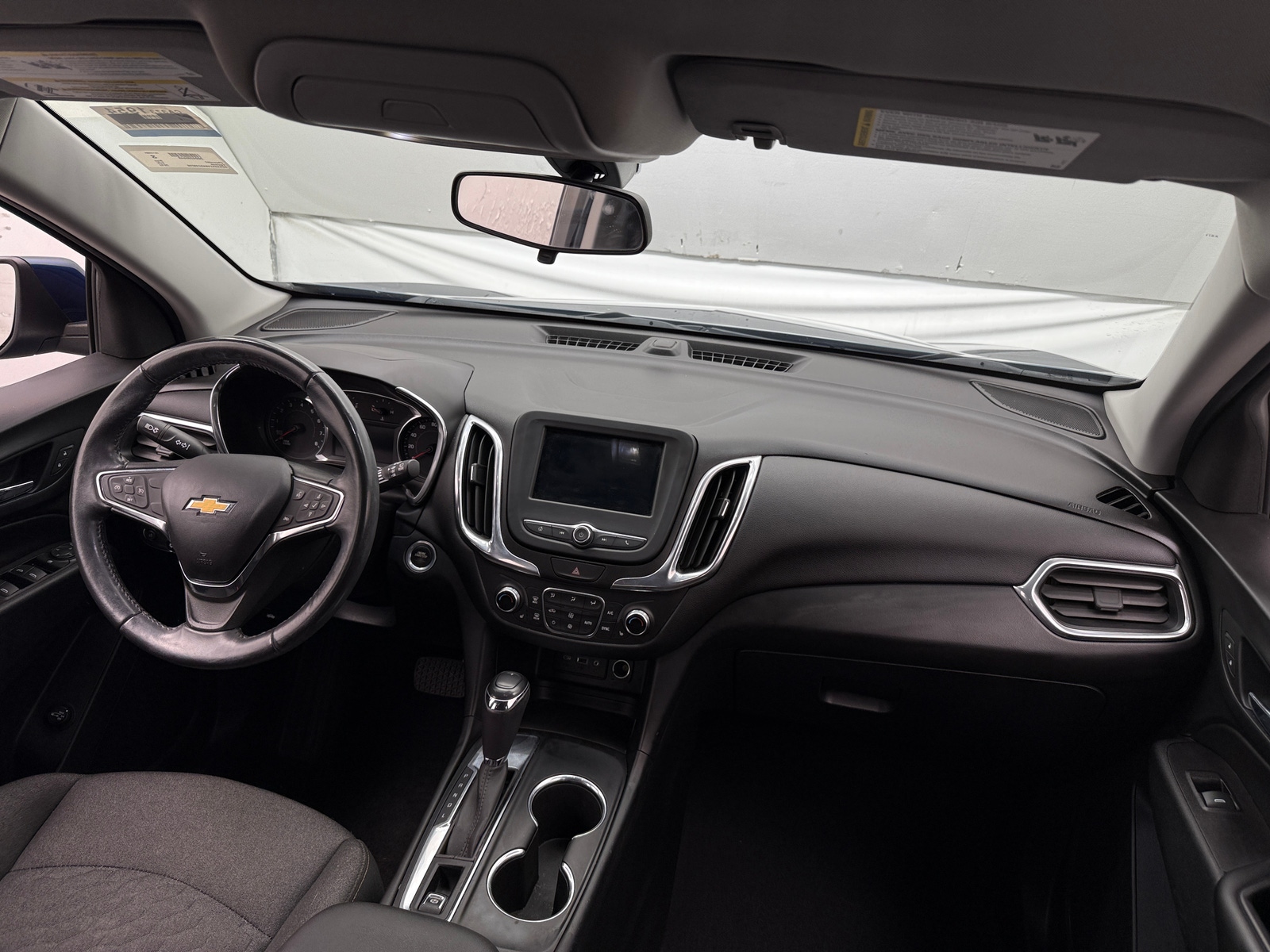 Thumbnail: 2019 Chevrolet Equinox - 3