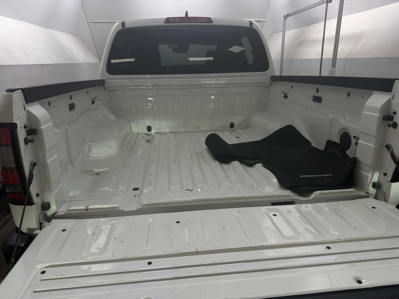 Thumbnail: 2024 Nissan Frontier - 7