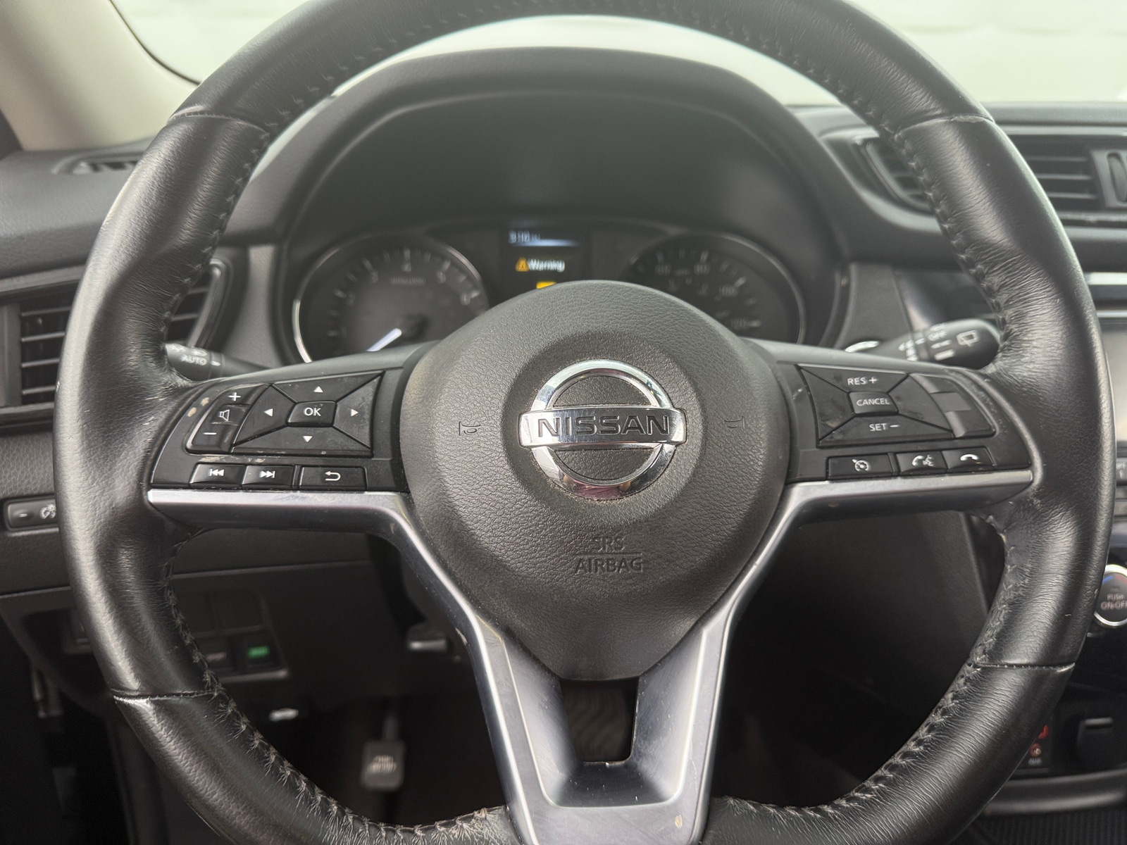 Thumbnail: 2017 Nissan Rogue - 5