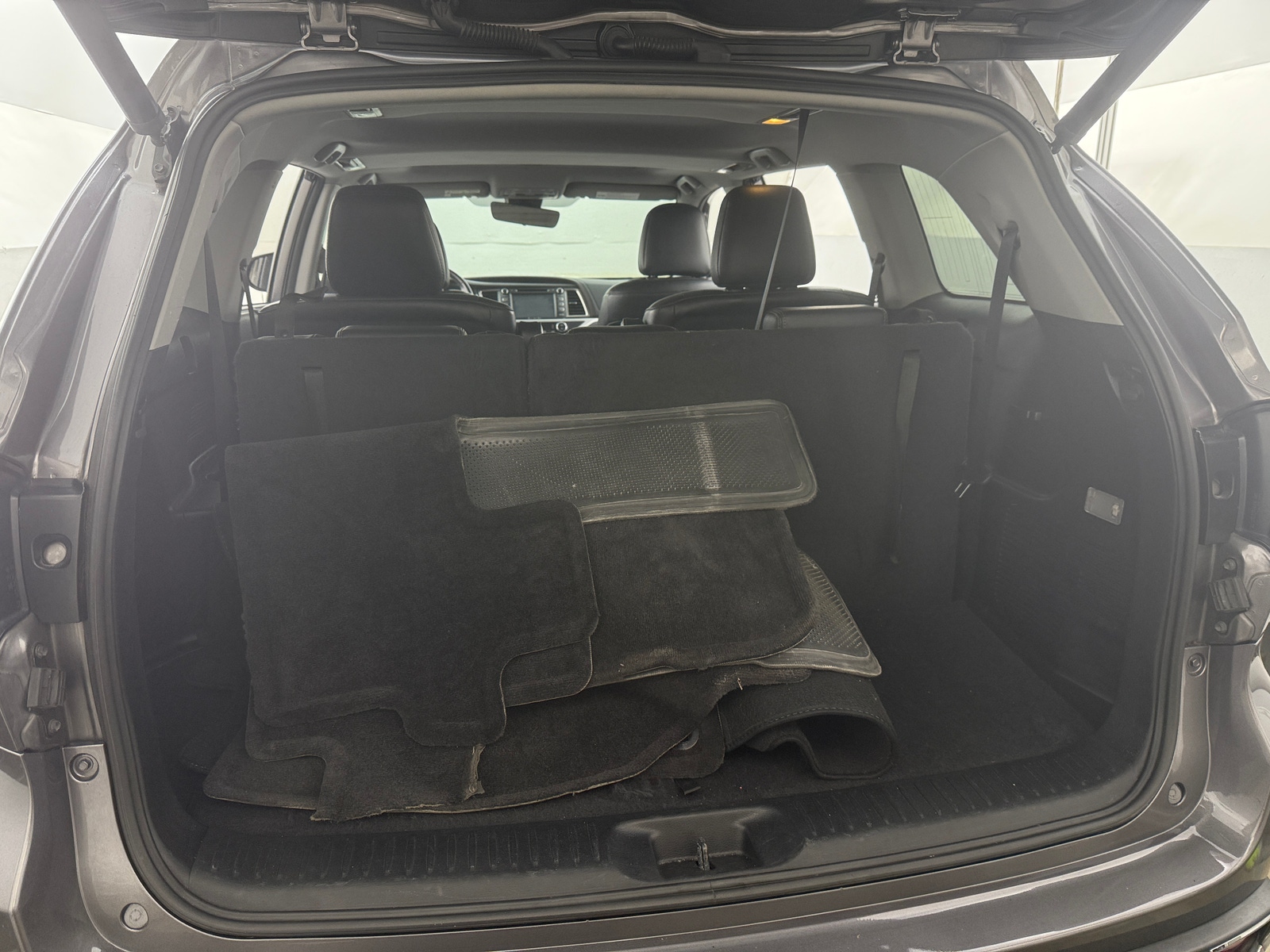 Thumbnail: 2018 Toyota Highlander - 6