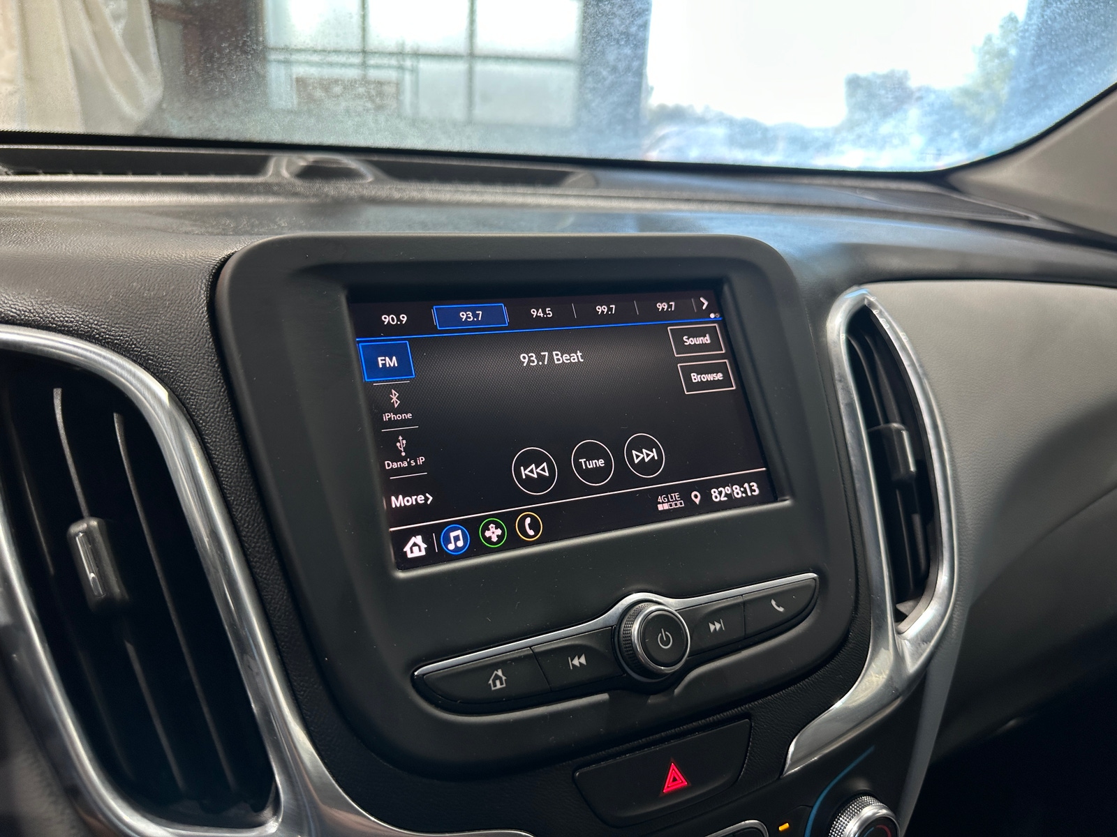 Thumbnail: 2021 Chevrolet Equinox - 4
