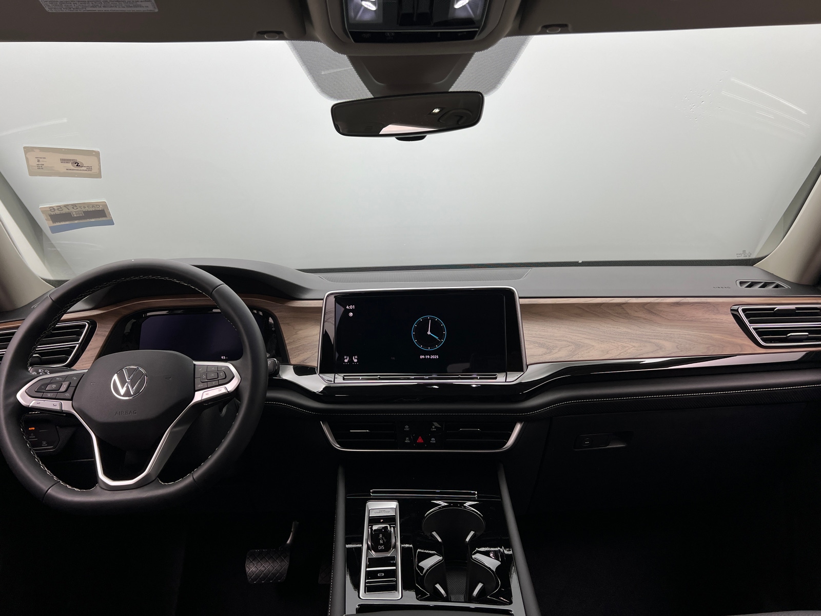 Thumbnail: 2025 Volkswagen Atlas - 2