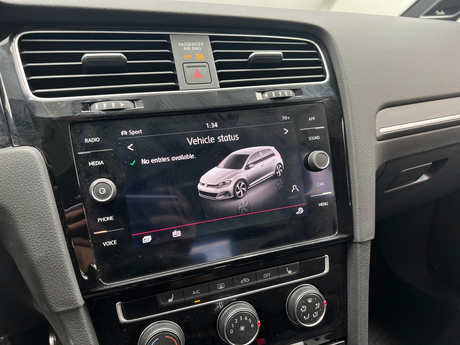 Thumbnail: 2019 Volkswagen Golf - 3