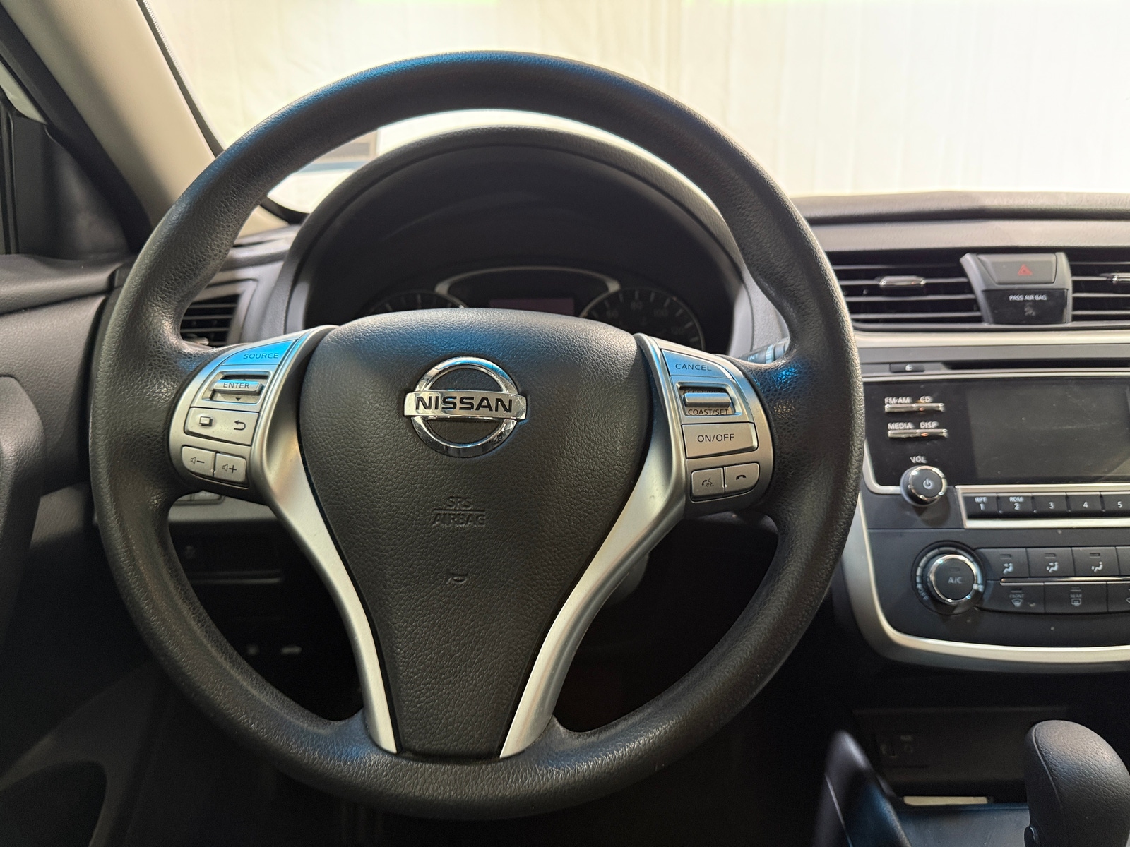 Thumbnail: 2017 Nissan Altima - 5