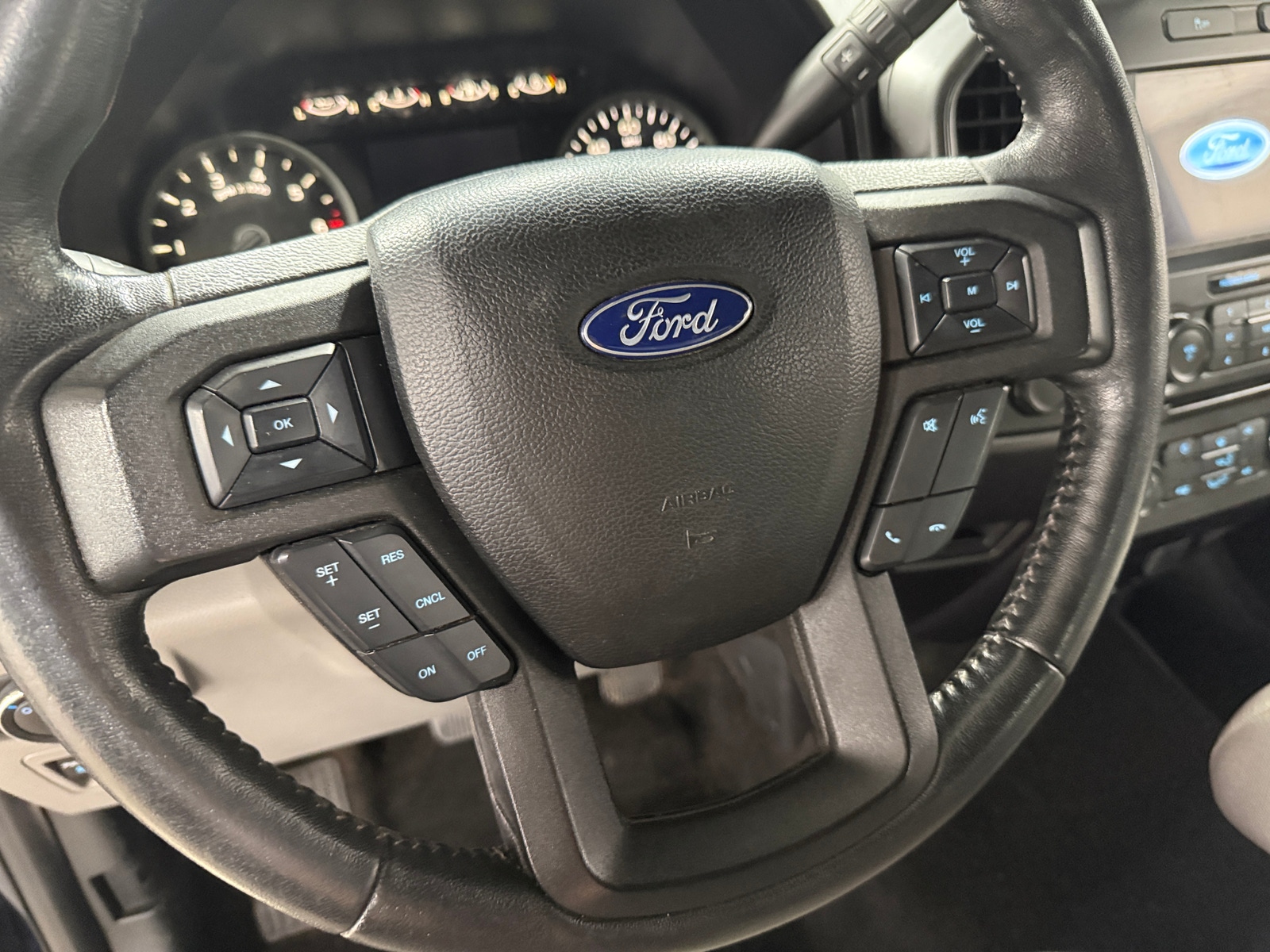 Thumbnail: 2018 Ford Econoline - 5