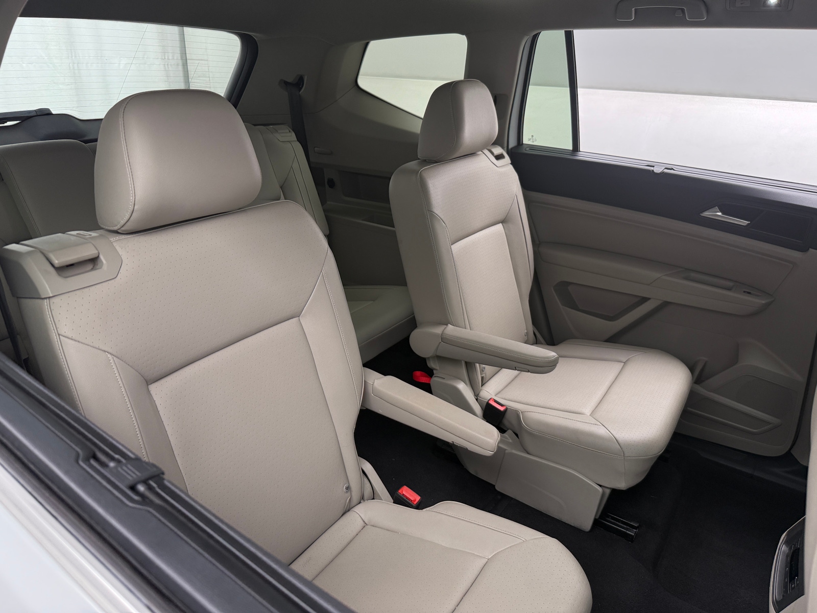 Thumbnail: 2021 Volkswagen Atlas - 5