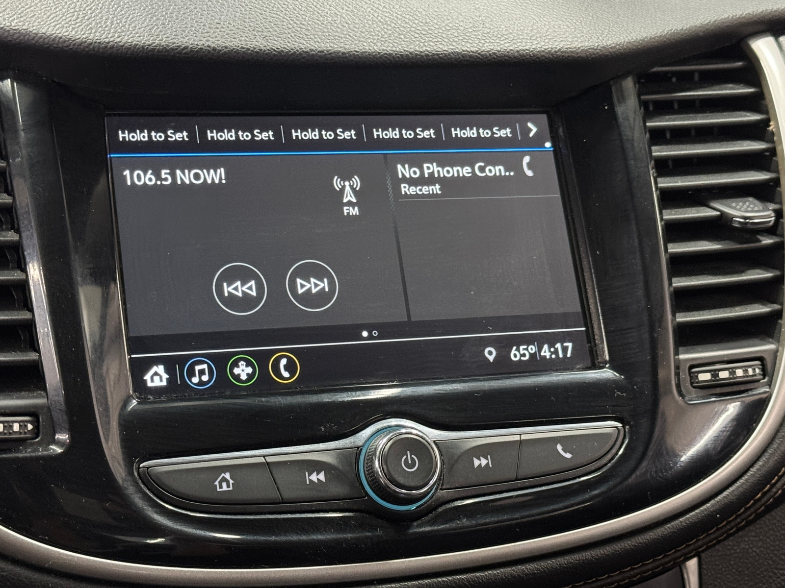 Thumbnail: 2019 Chevrolet Trax - 4