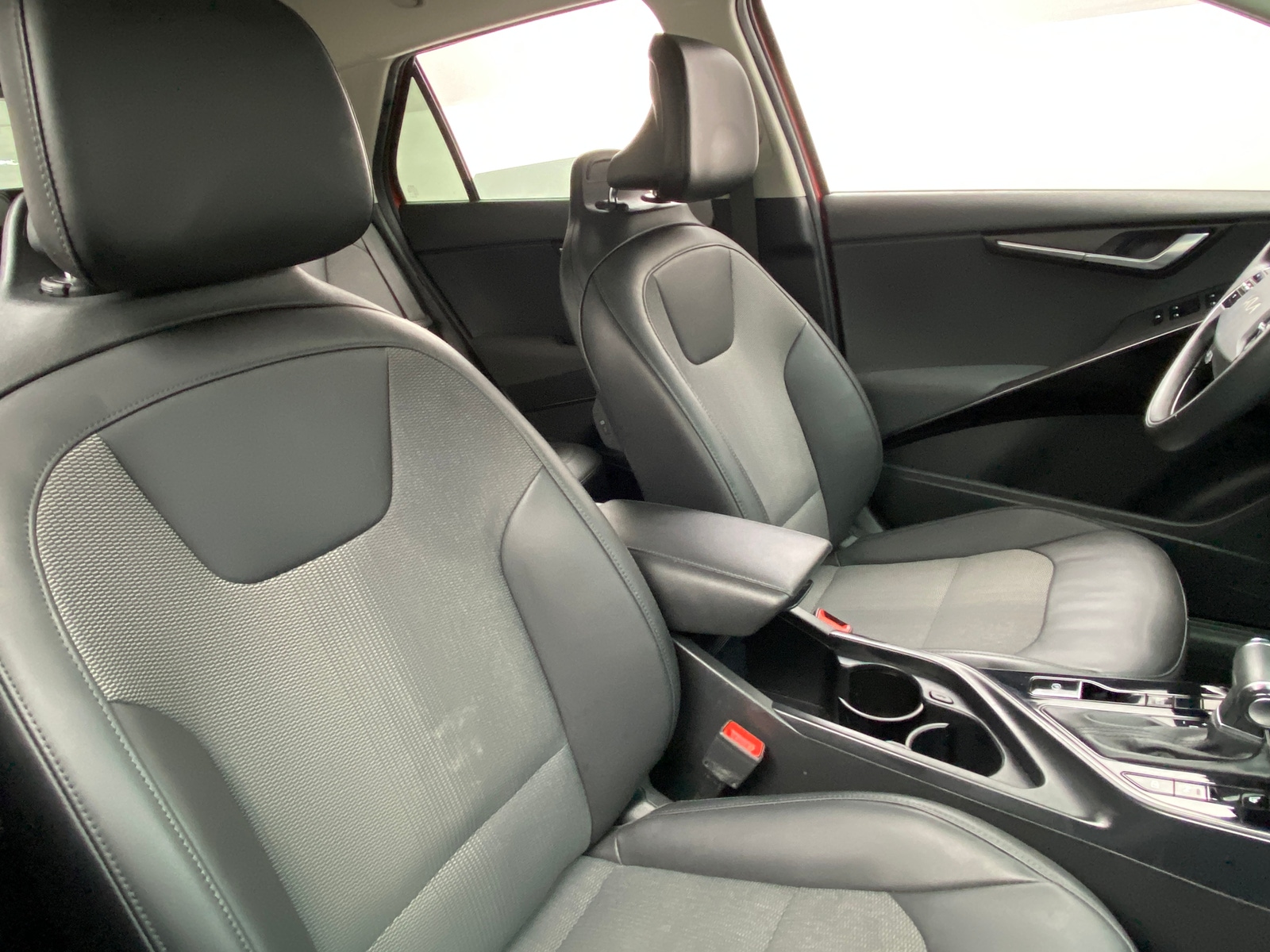 Thumbnail: 2023 Kia Niro - 2