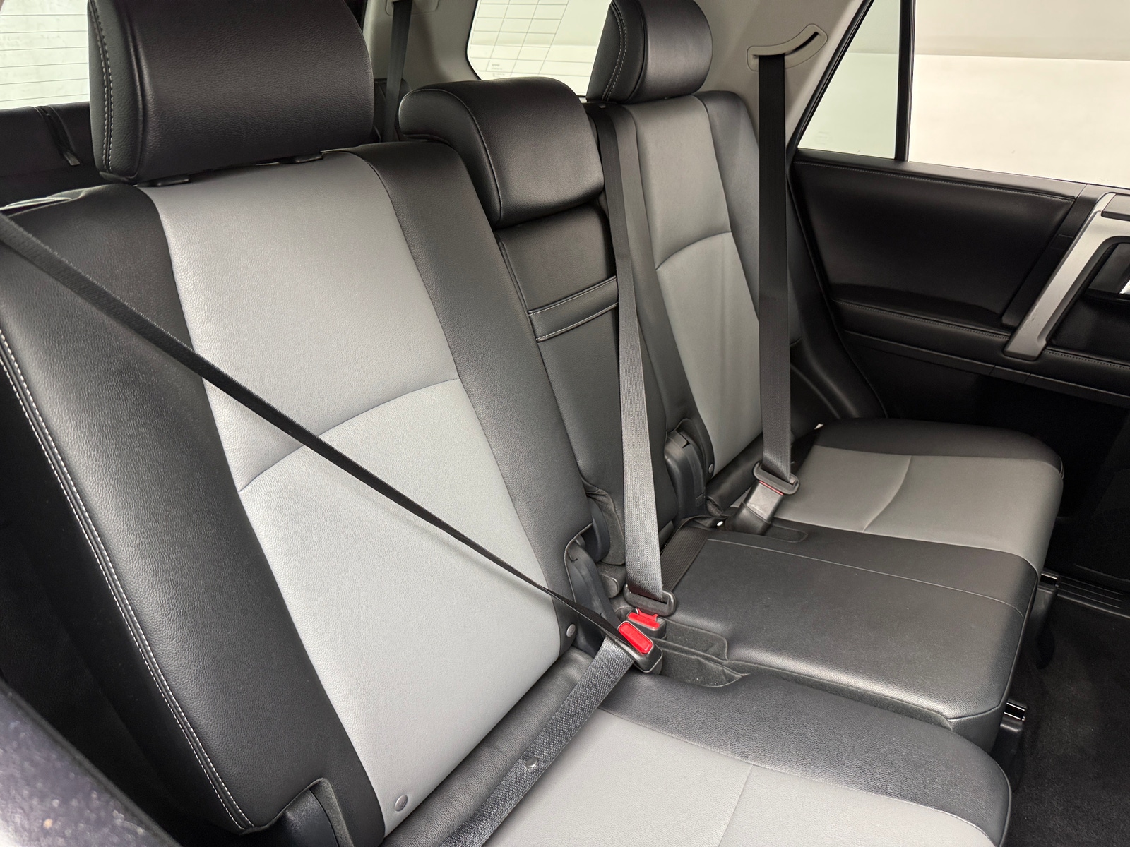 Thumbnail: 2016 Toyota 4Runner - 5