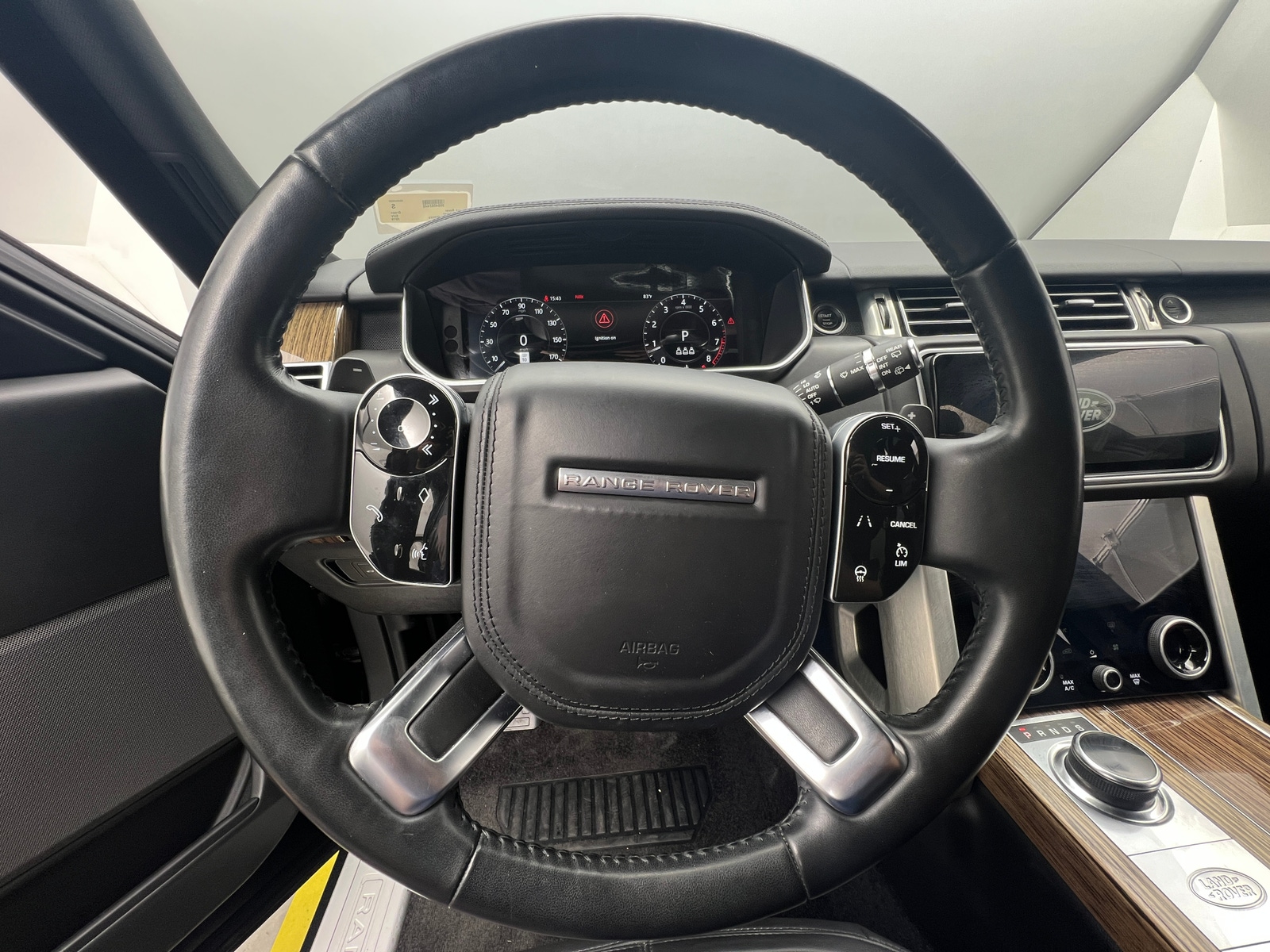 Thumbnail: 2019 Land Rover Range Rover - 4