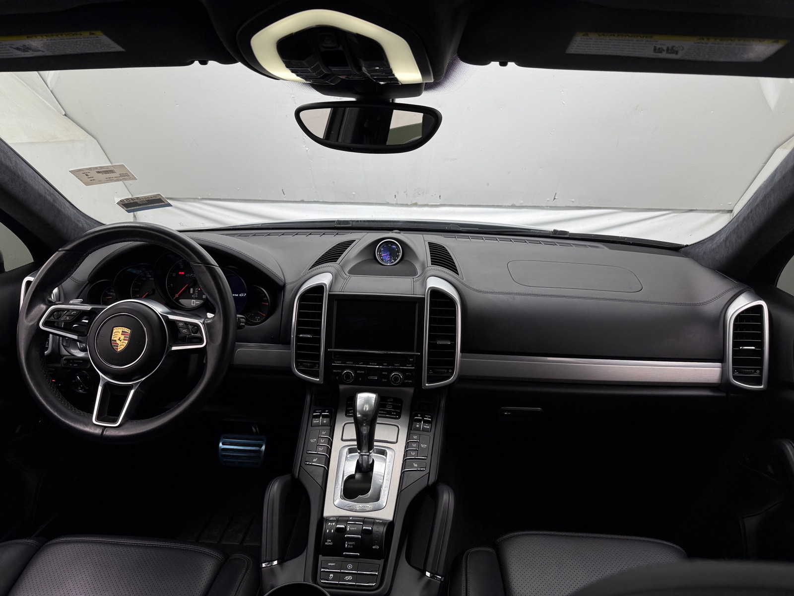 Thumbnail: 2016 Porsche Cayenne - 3