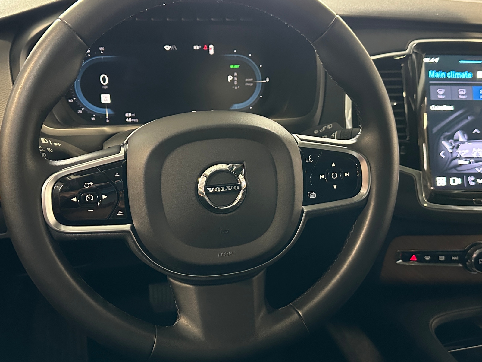 Thumbnail: 2023 Volvo XC90 - 4