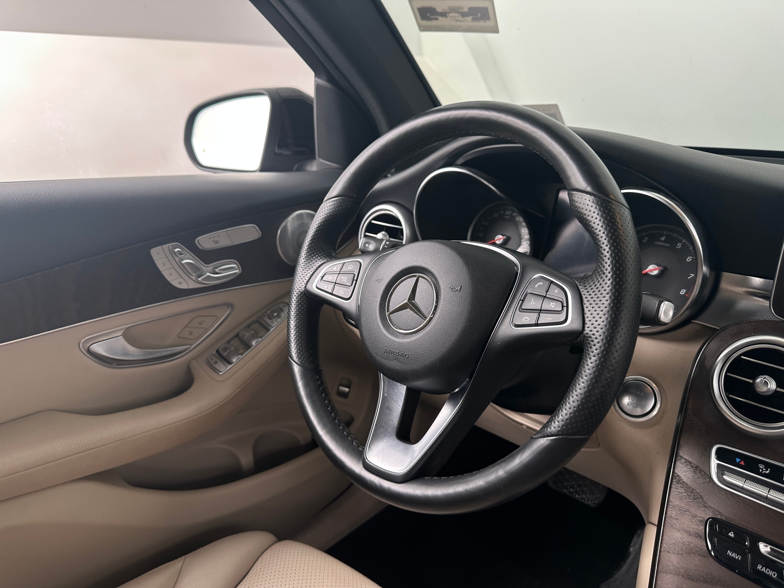 Thumbnail: 2018 Mercedes-Benz GLC - 4