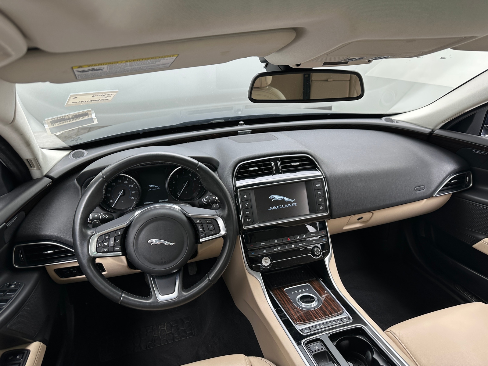 Thumbnail: 2018 Jaguar XE - 2