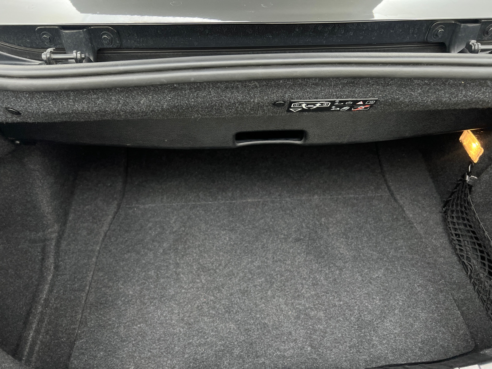 Thumbnail: 2011 BMW 1 Series - 6