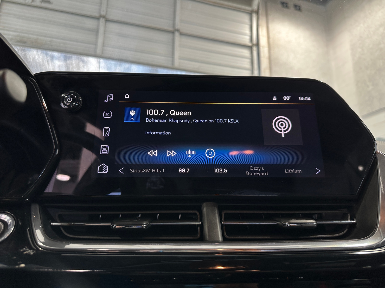 Thumbnail: 2024 Chevrolet Trax - 3