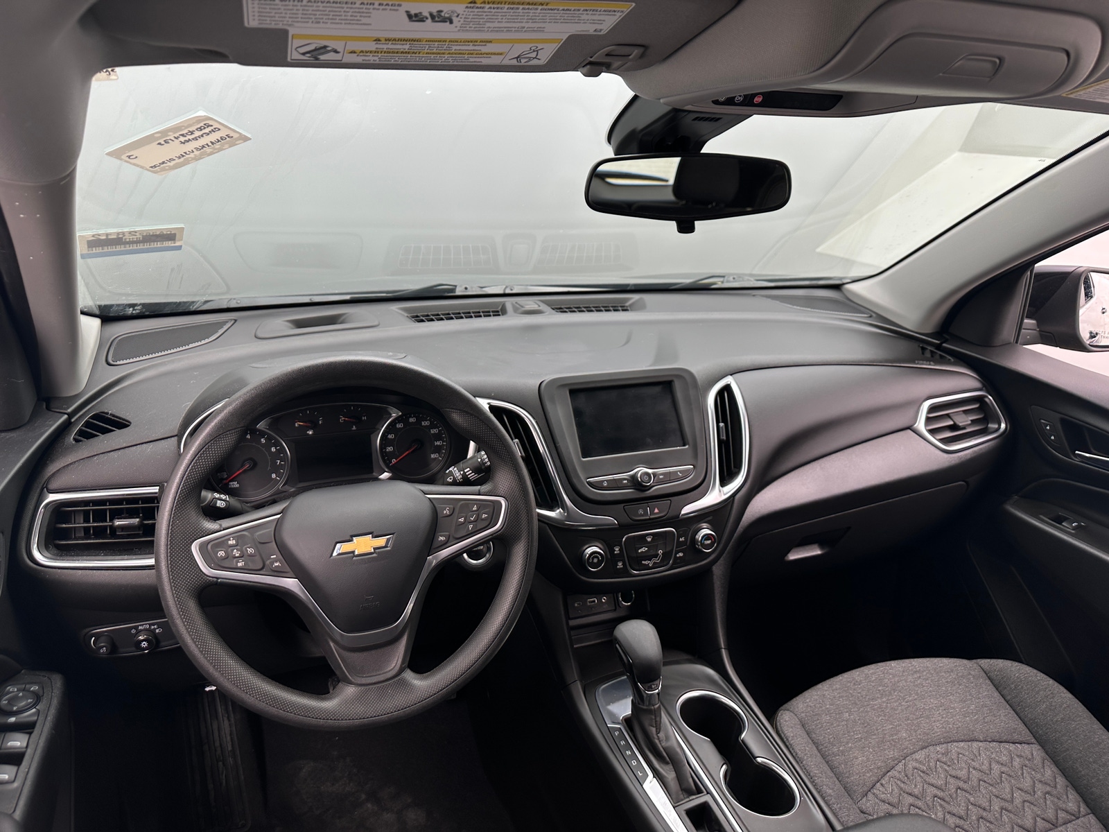Thumbnail: 2022 Chevrolet Equinox - 3